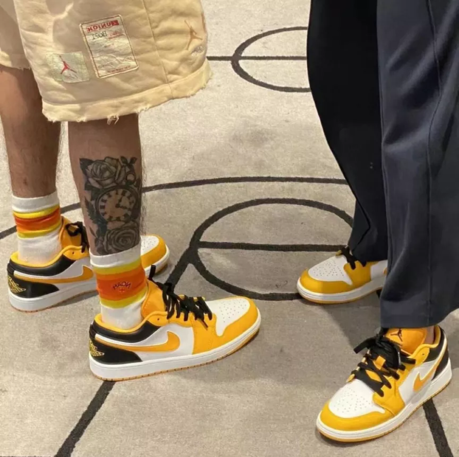 Jordan 1 Low Taxi