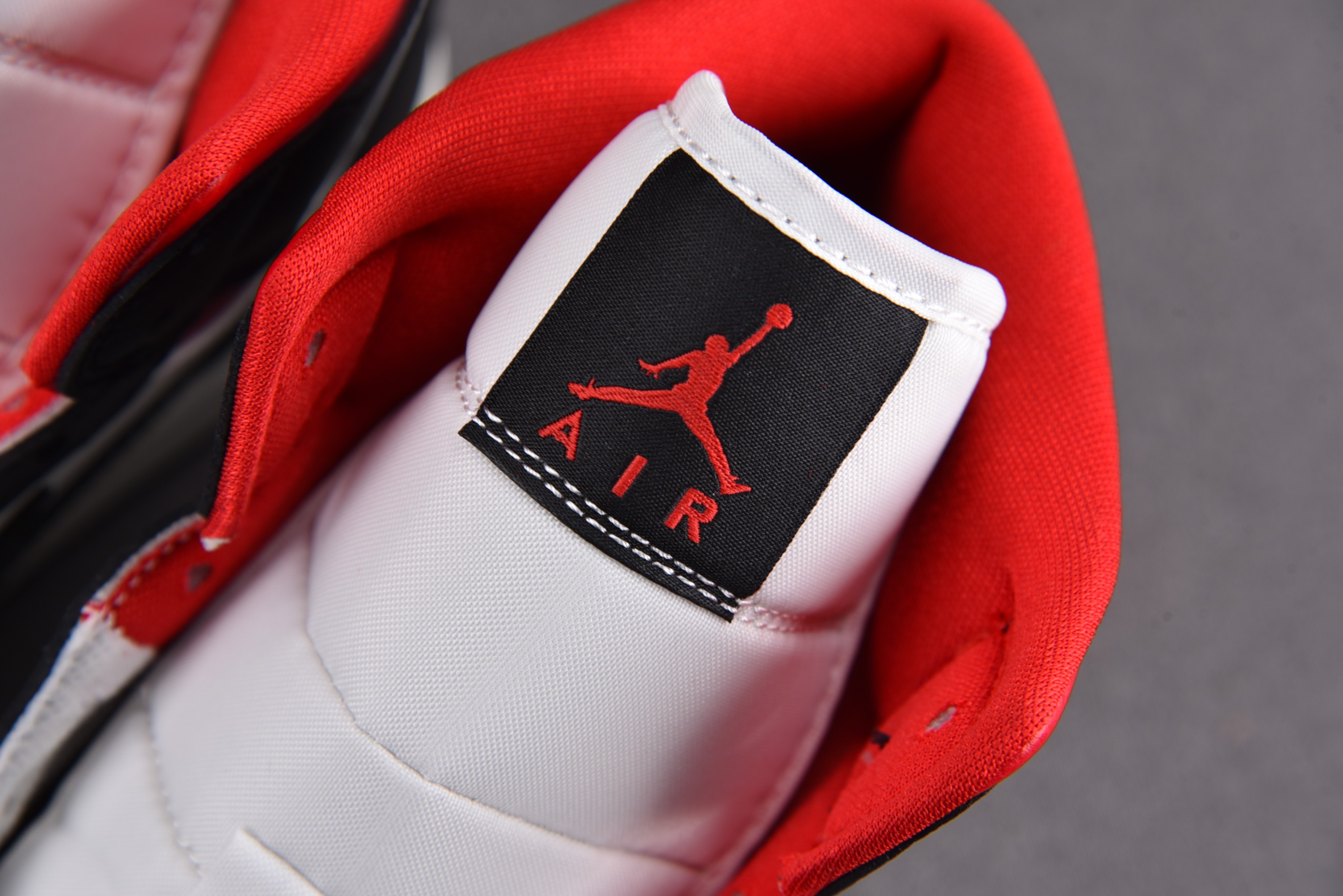 Jordan 1 Mid Gym Red Panda (Women Size!!)