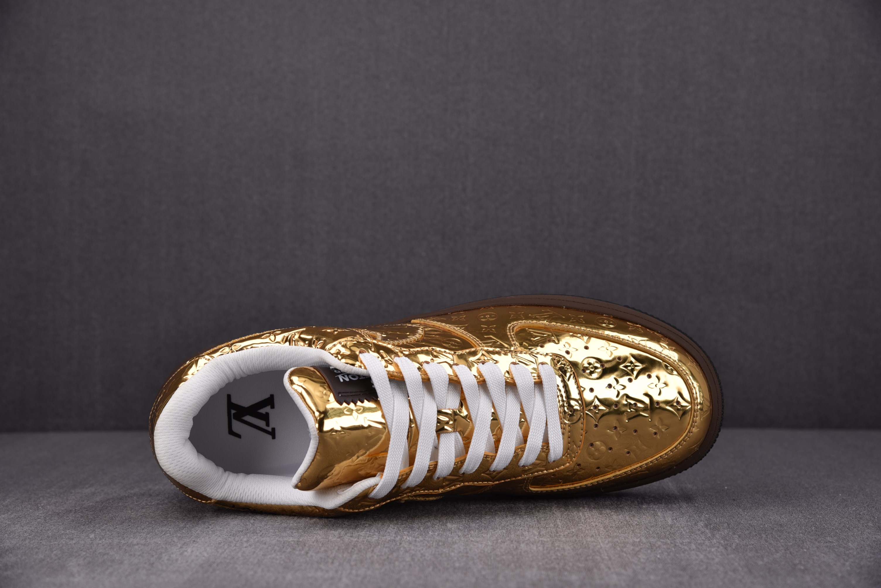 Nike Air Force 1 Low Louis Vuitton Gloden (Be careful about the size!!)