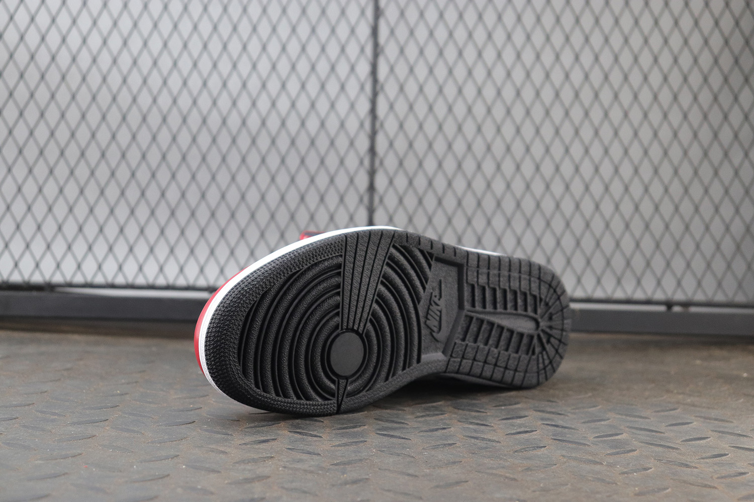 Jordan 1 High OG 'Satin Red' (WOMEN SIZE!!)