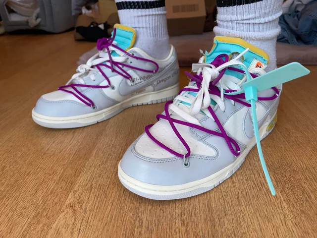 Nike Dunk Low   Lot 21
