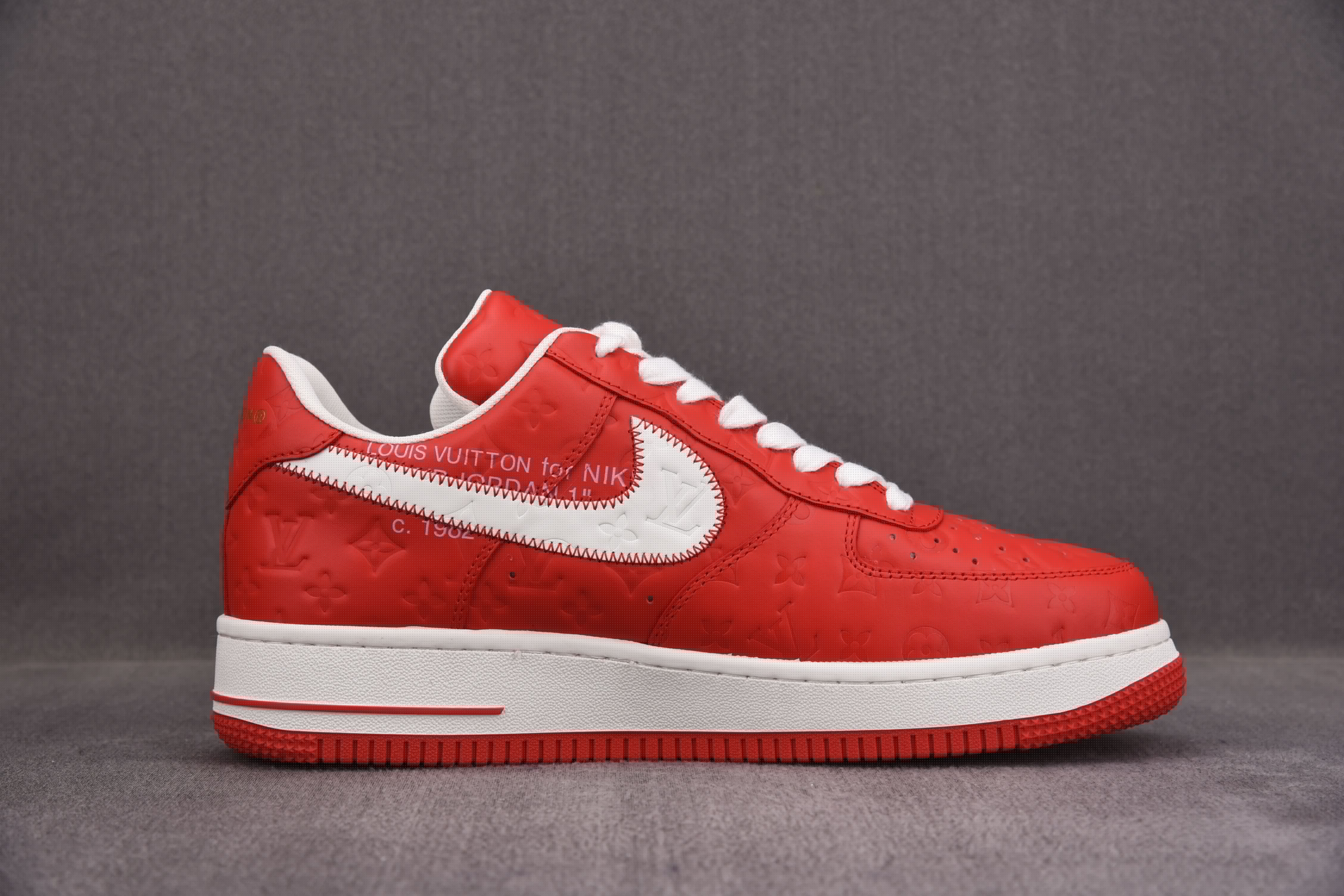 Nike Air Force 1 Low Louis Vuitton University Red (Be careful about the size!!)