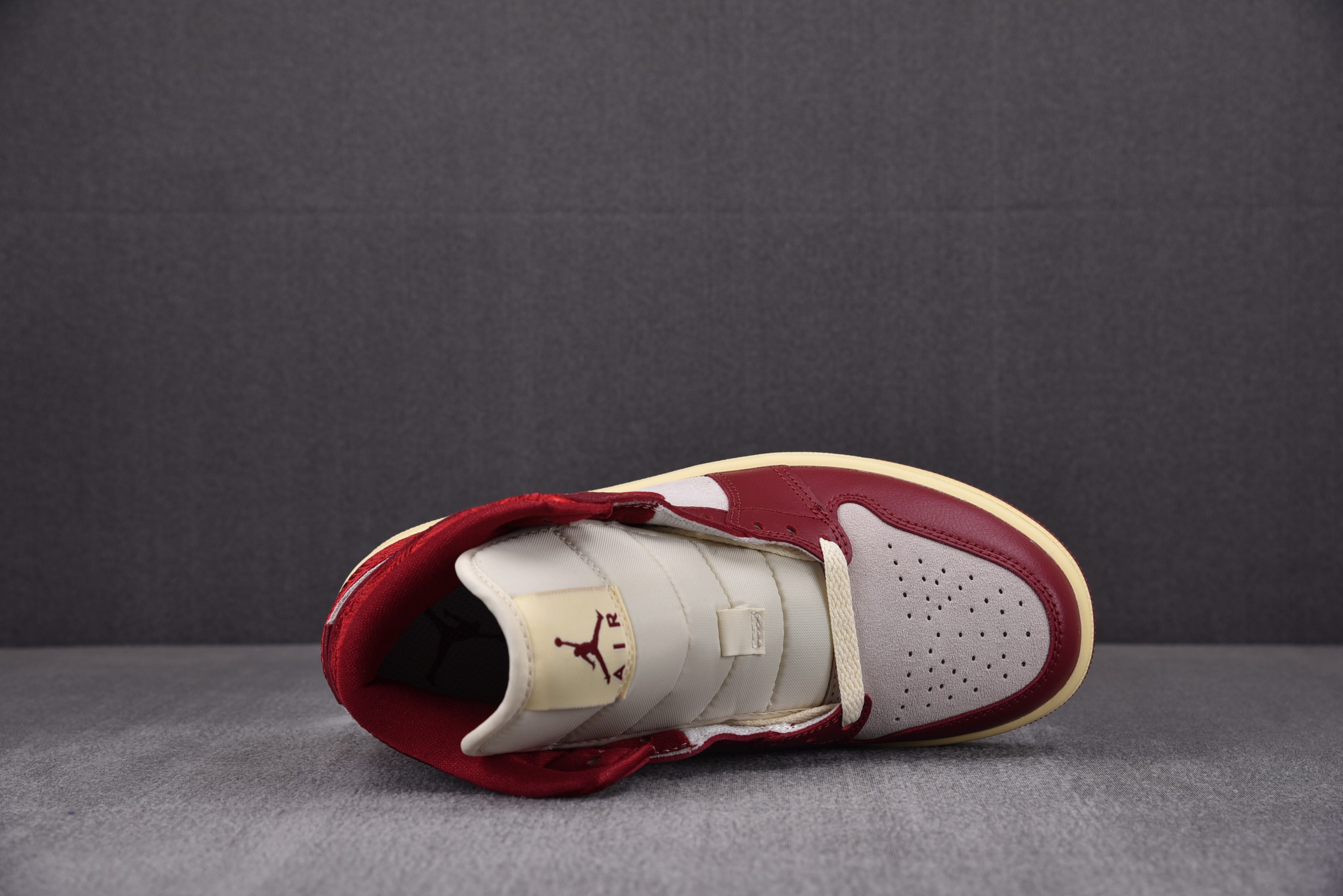 Jordan 1 Mid SE Tiki Leaf Team Red (Women Size!!)