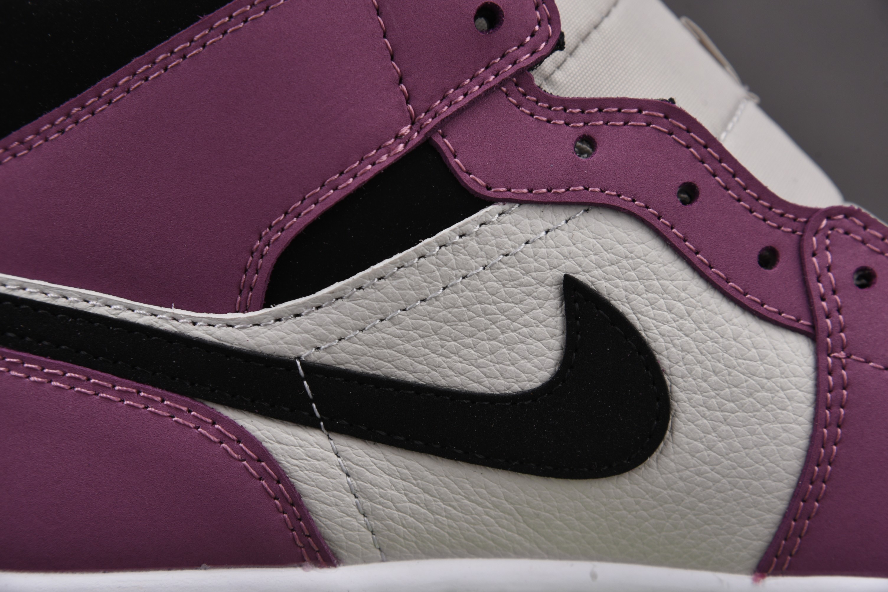 Jordan 1 Mid SE Light Mulberry (Women Size!!)
