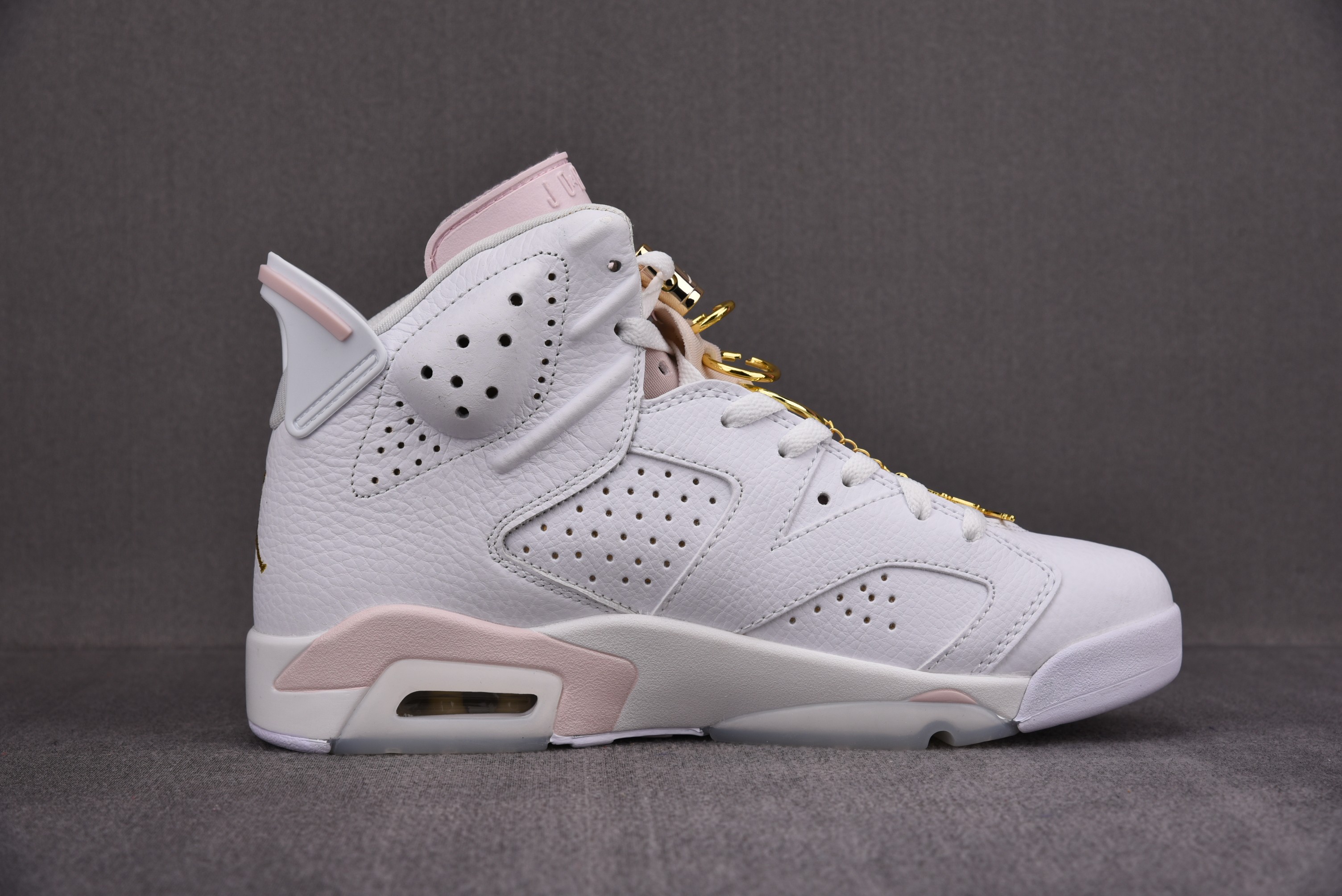 Jordan 6 Retro Gold Hoops (Women Size!!)