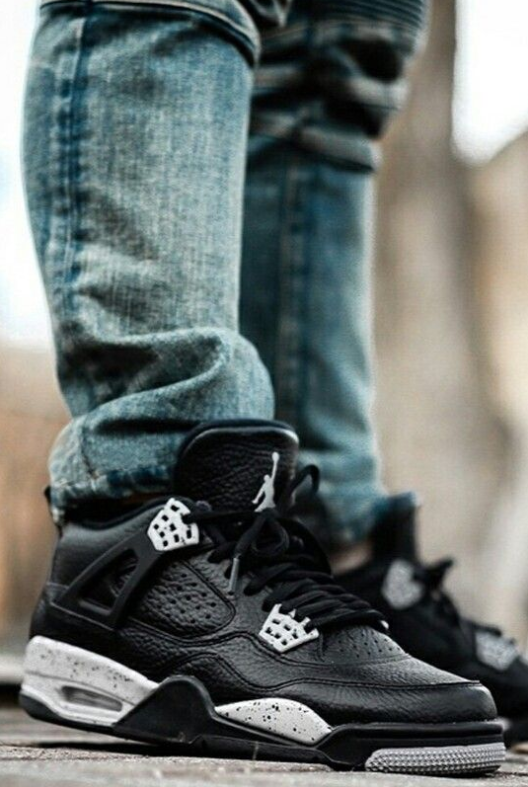 Jordan 4 Retro Oreo