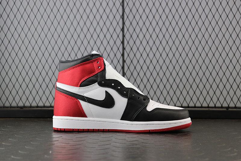 Jordan 1 Retro High Satin Black Toe (WOMEN SIZE!!)