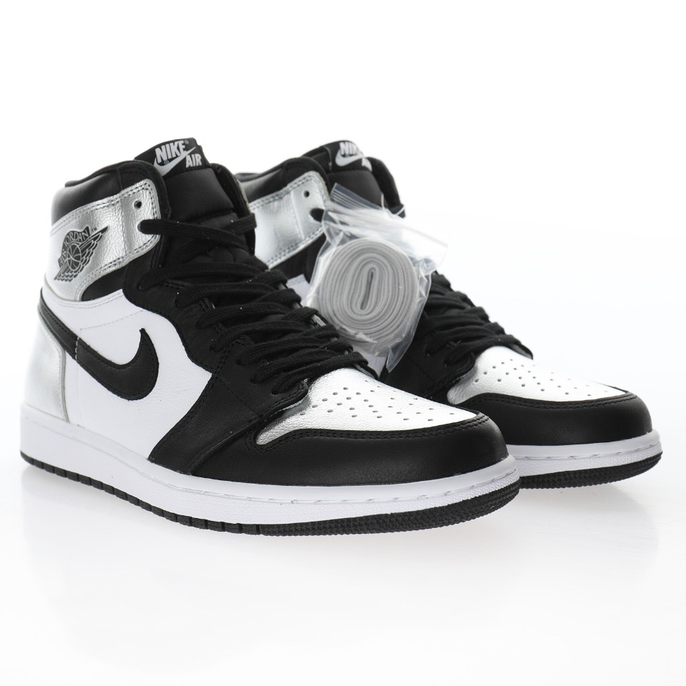 (WOMEN SIZE!!) Jordan 1 Retro High Silver Toe