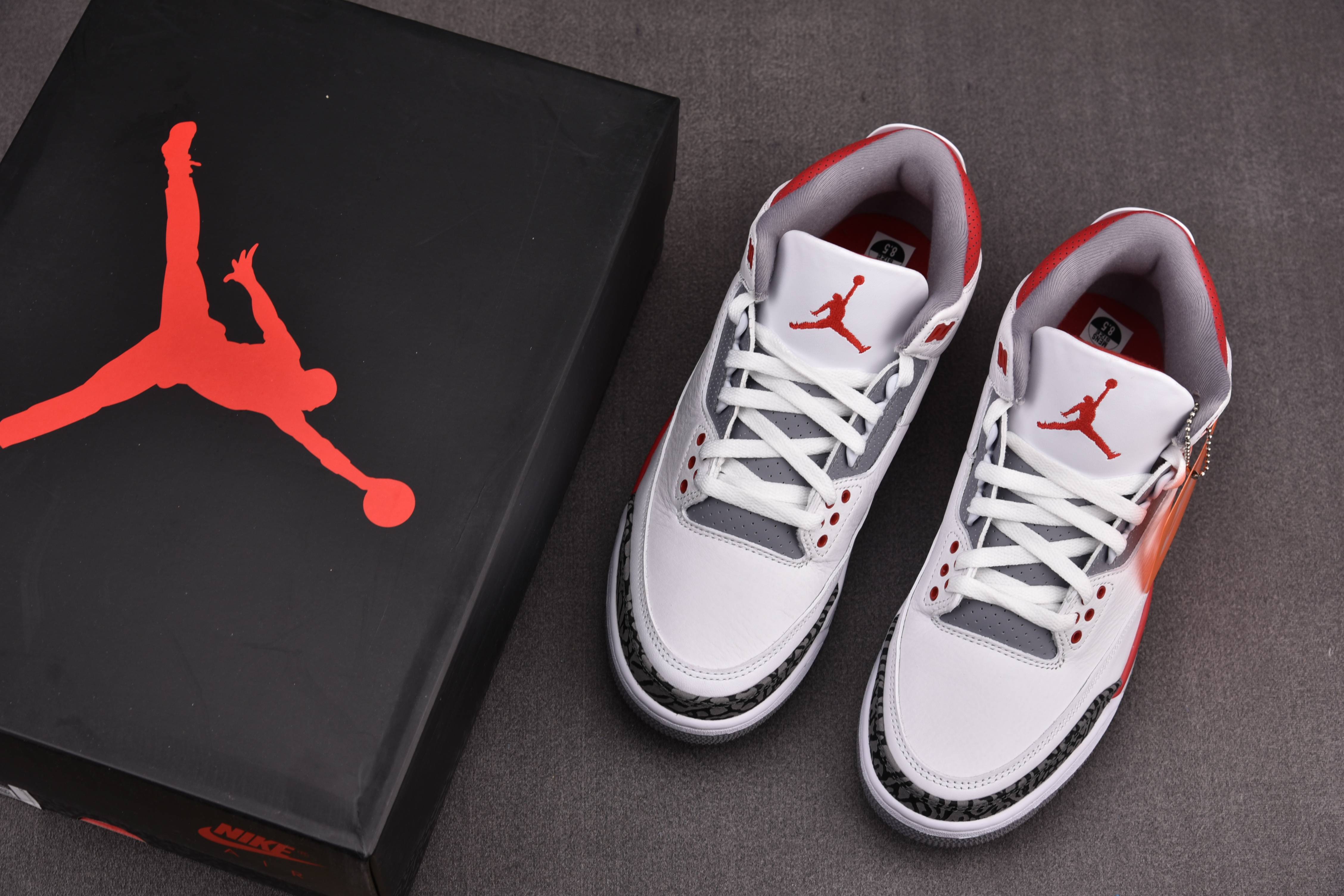 Jordan 3 Retro Fire Red (2022)