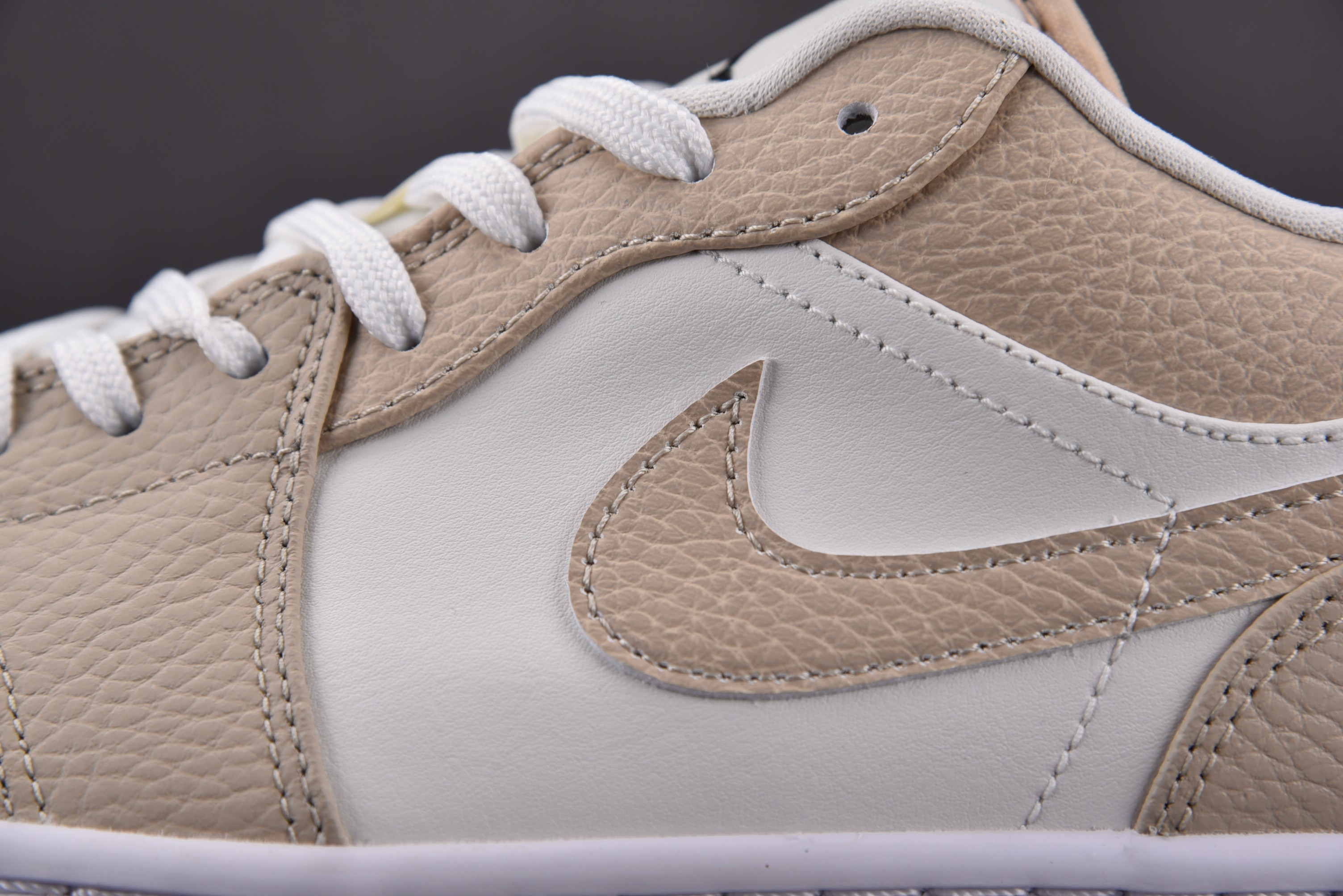 Jordan 1 Low SE Sail Rattan University Red