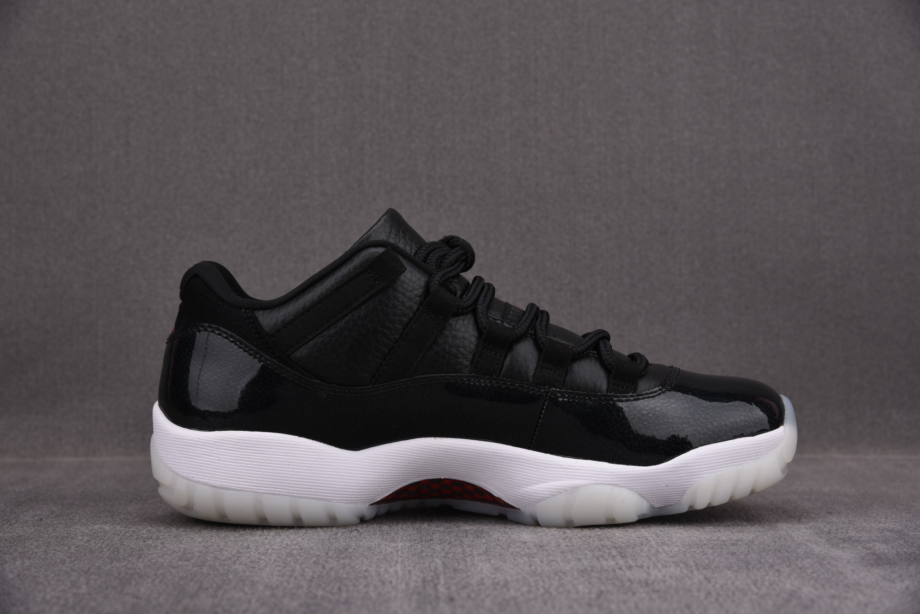 Air Jordan 11 Low 72-10
