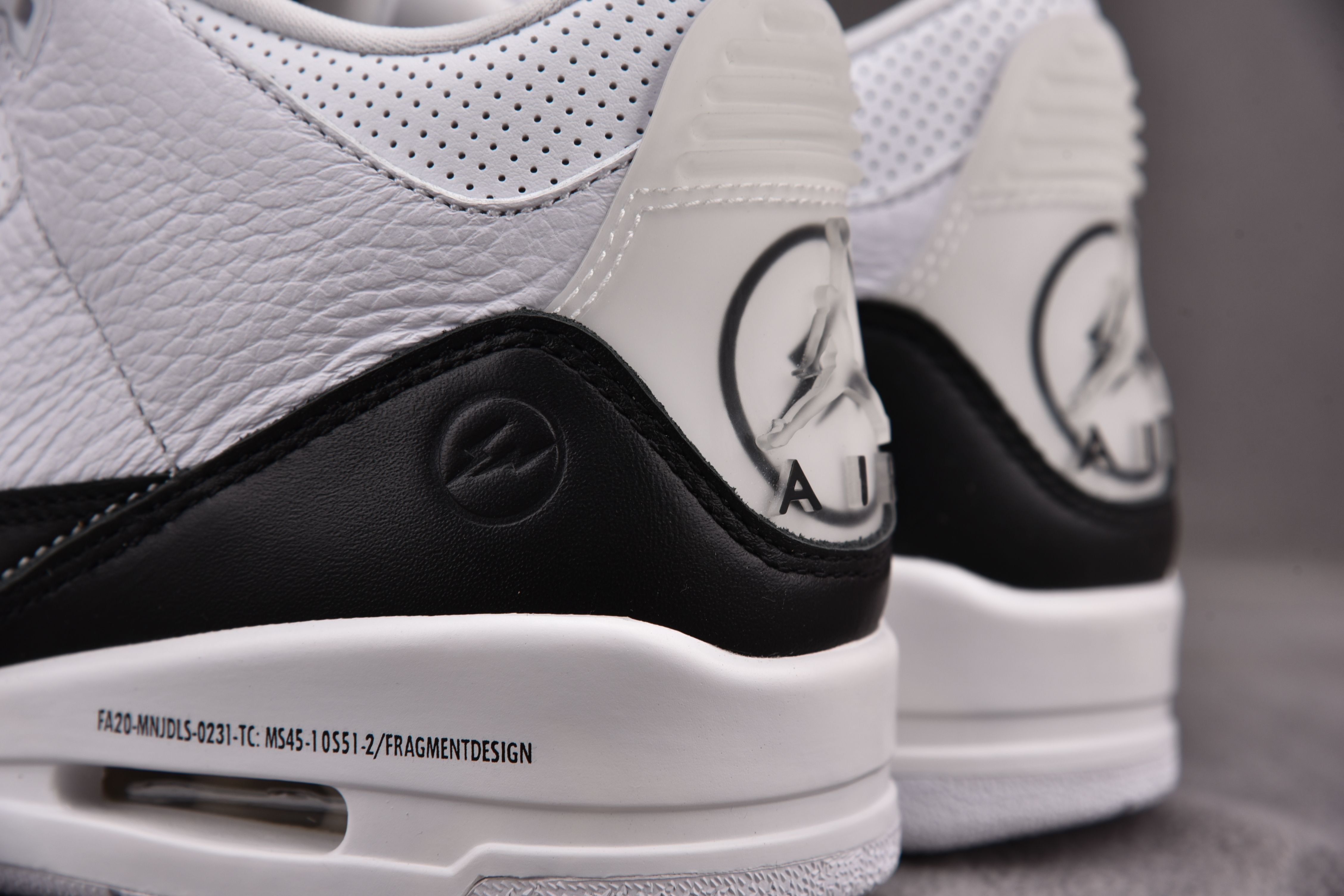 Jordan 3 Fragment