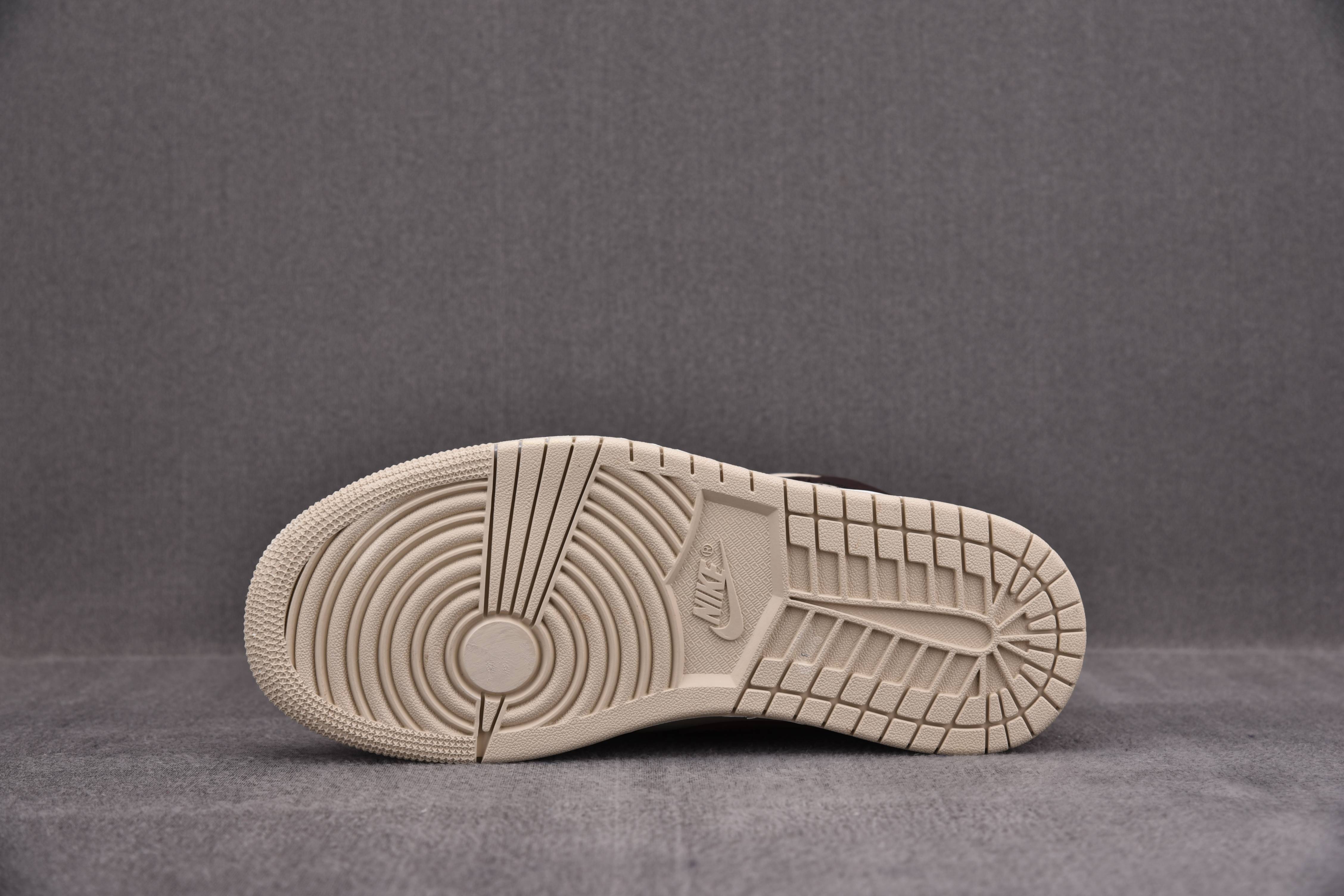 Jordan 1 Mid SE Brown Basalt Oatmeal (Women Size!!)