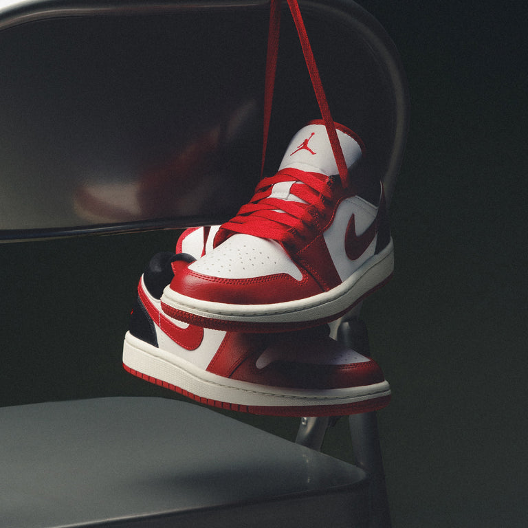 Jordan 1 Low Reverse Black Toe (Women Size!!)