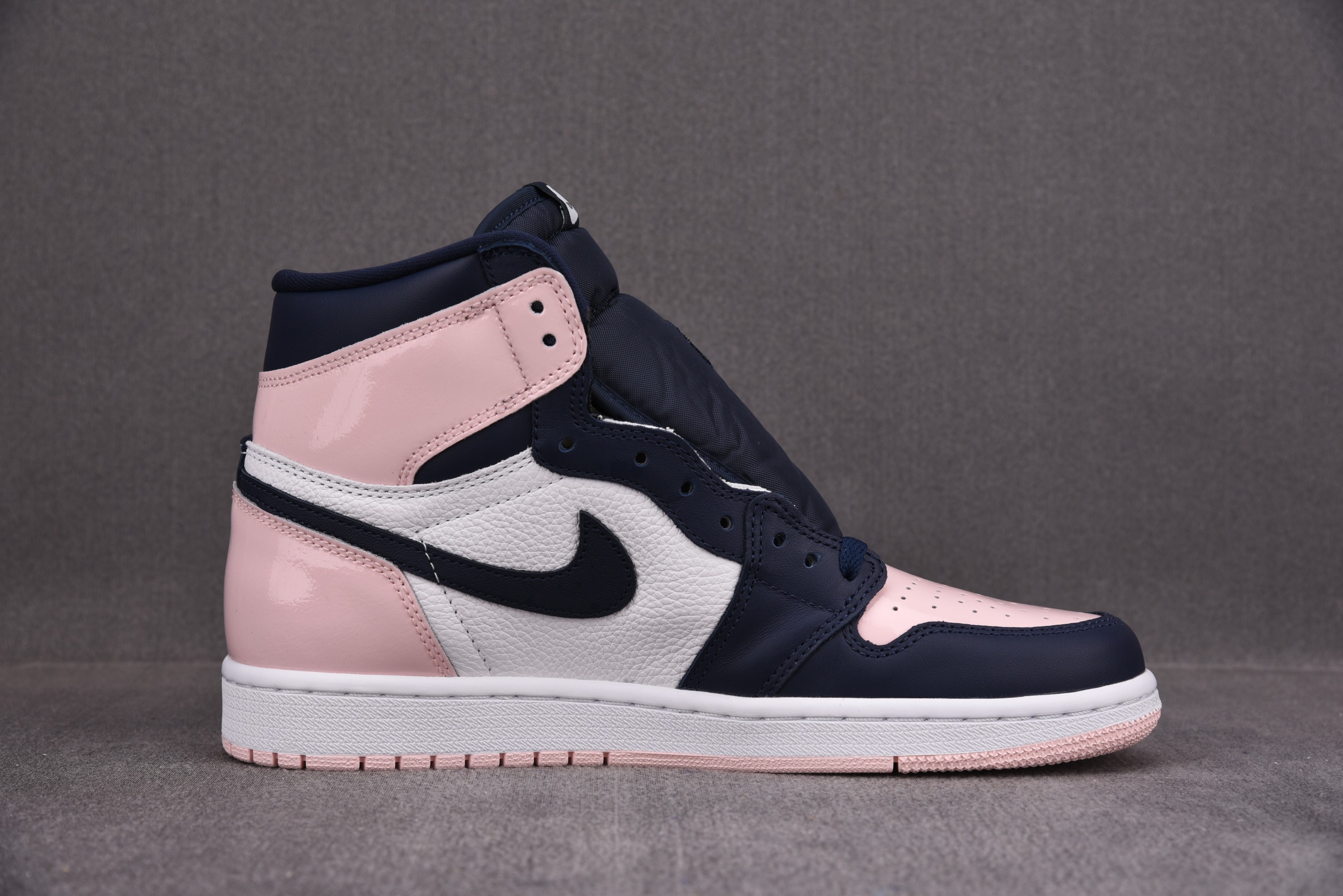 Jordan 1 High OG Atmosphere (Women Size!!)
