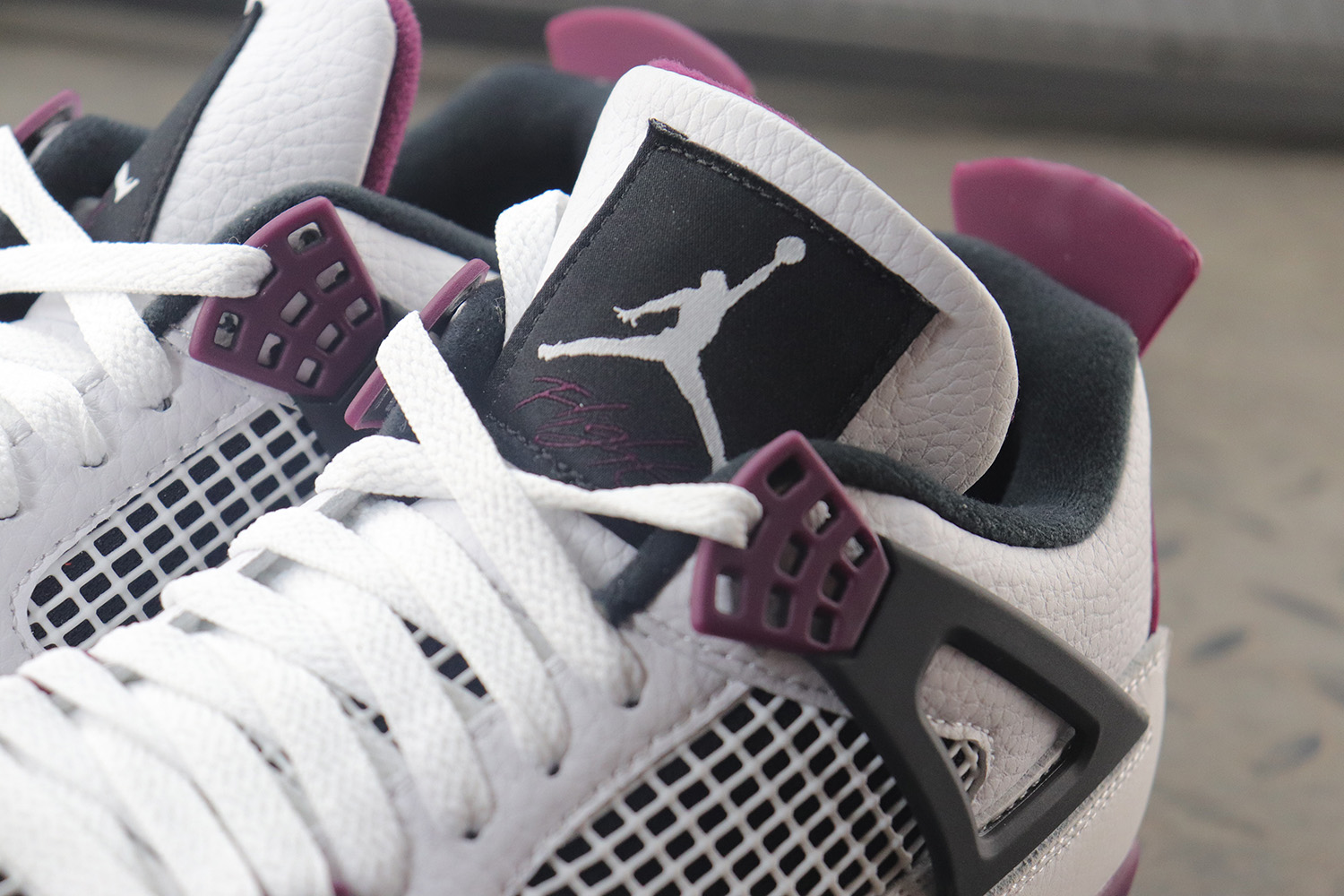 Paris Saint-Germain x Air Jordan 4 Retro Bordeaux