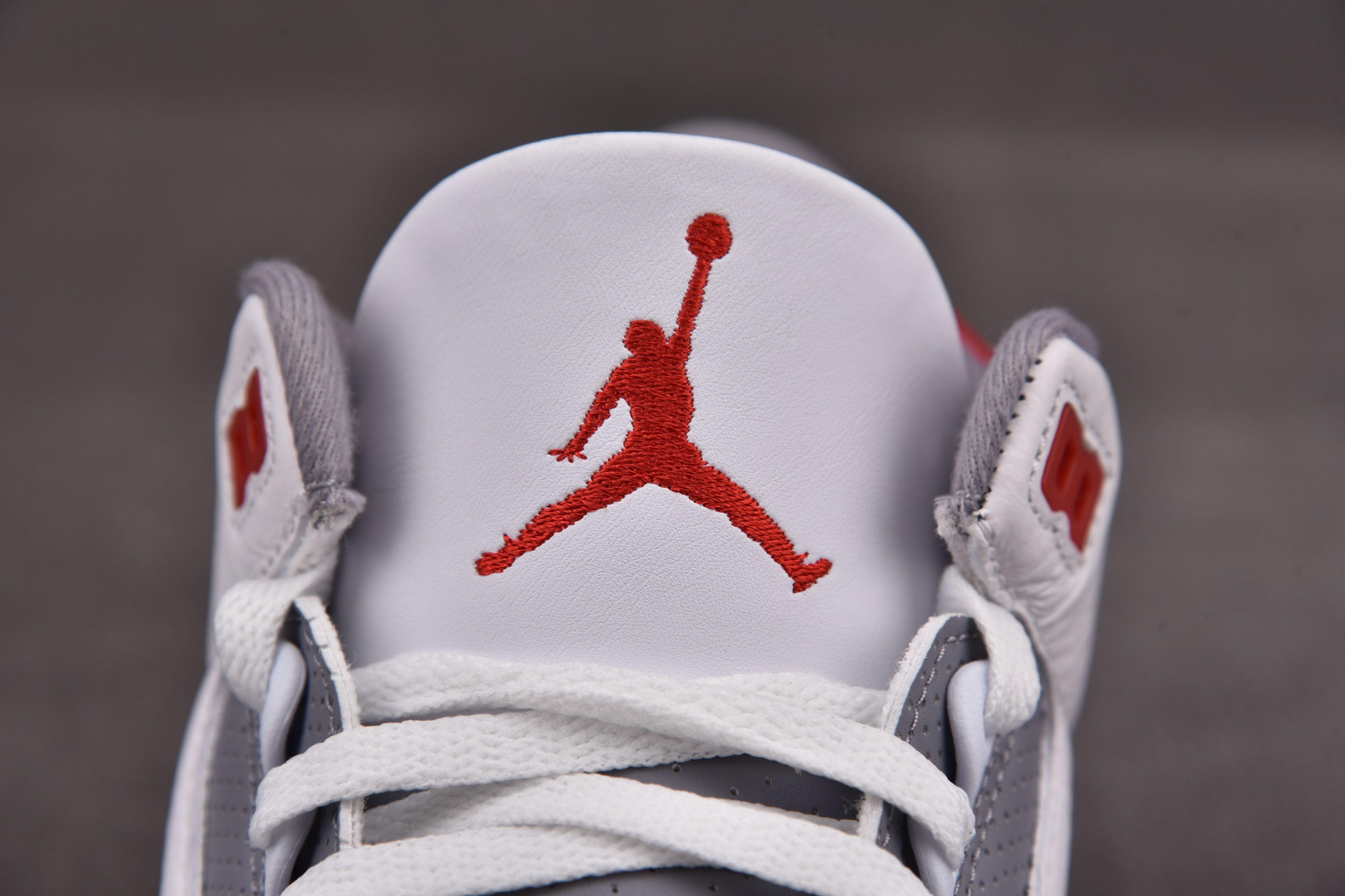 Jordan 3 Retro Fire Red (2022)