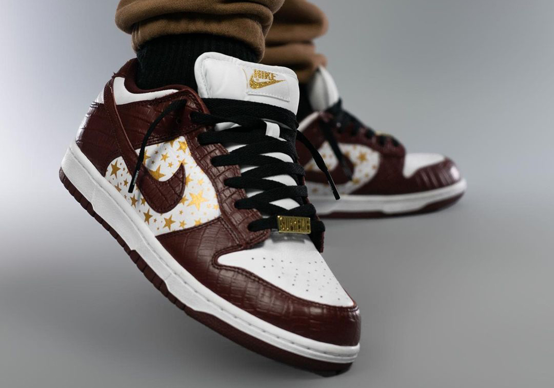 Supreme Nike SB Dunk Low White Barkroot Brown