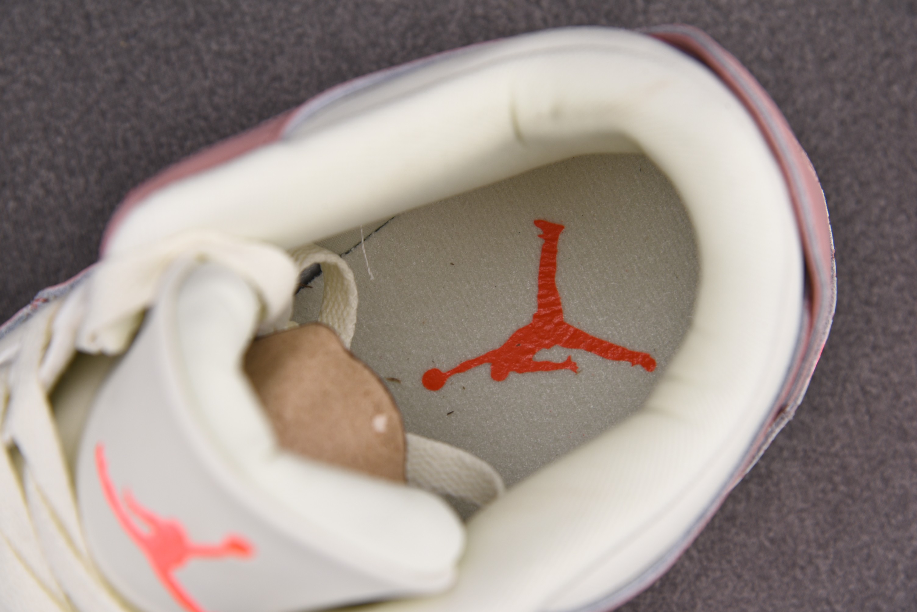 Jordan 3 Retro Rust Pink(Women Size!!)