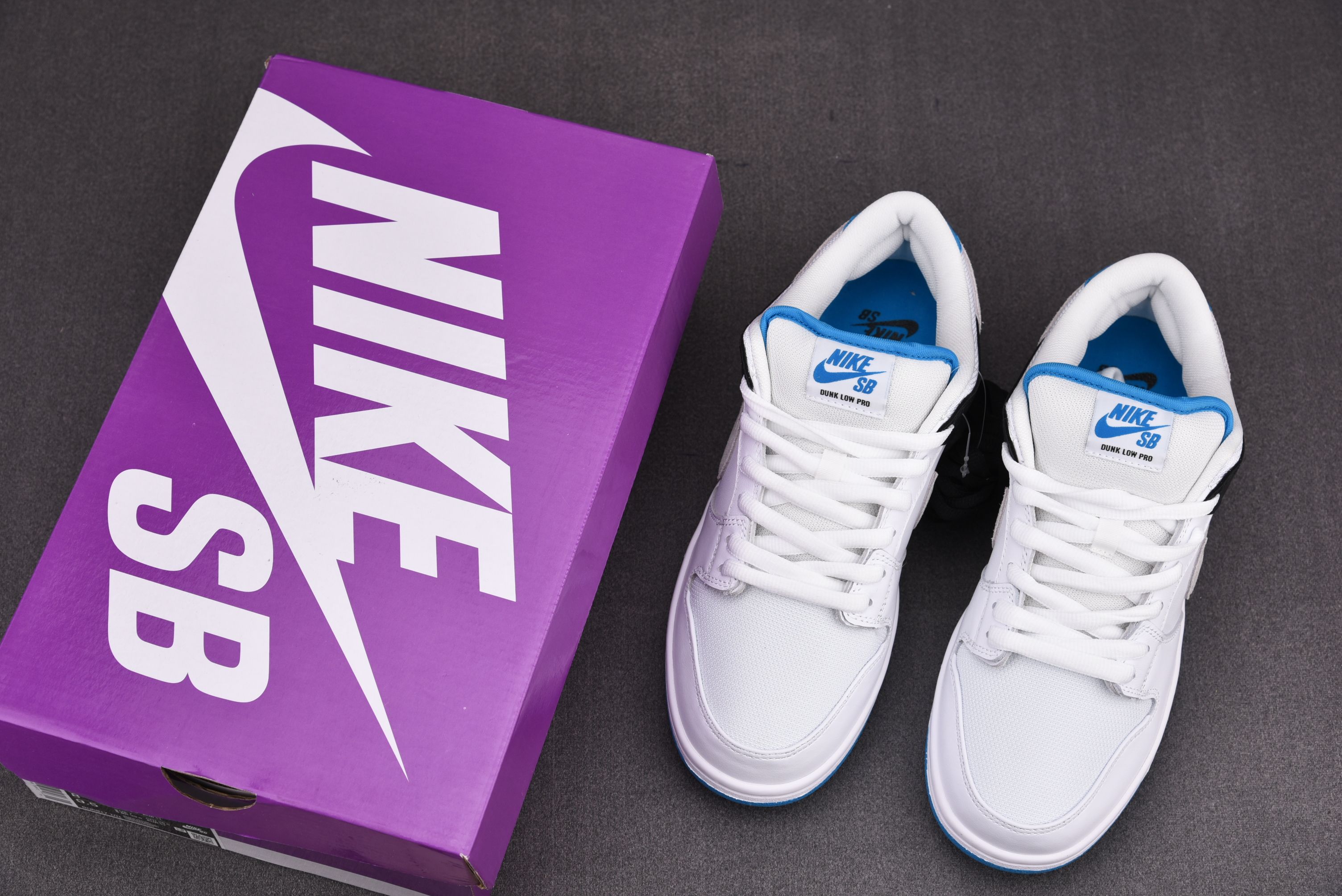 Nike SB Dunk Low Laser Blue