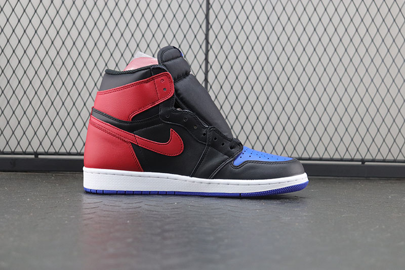 Jordan 1 Retro High Top 3