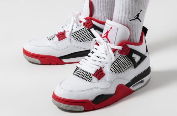 Jordan 4 Retro Fire Red (2020)