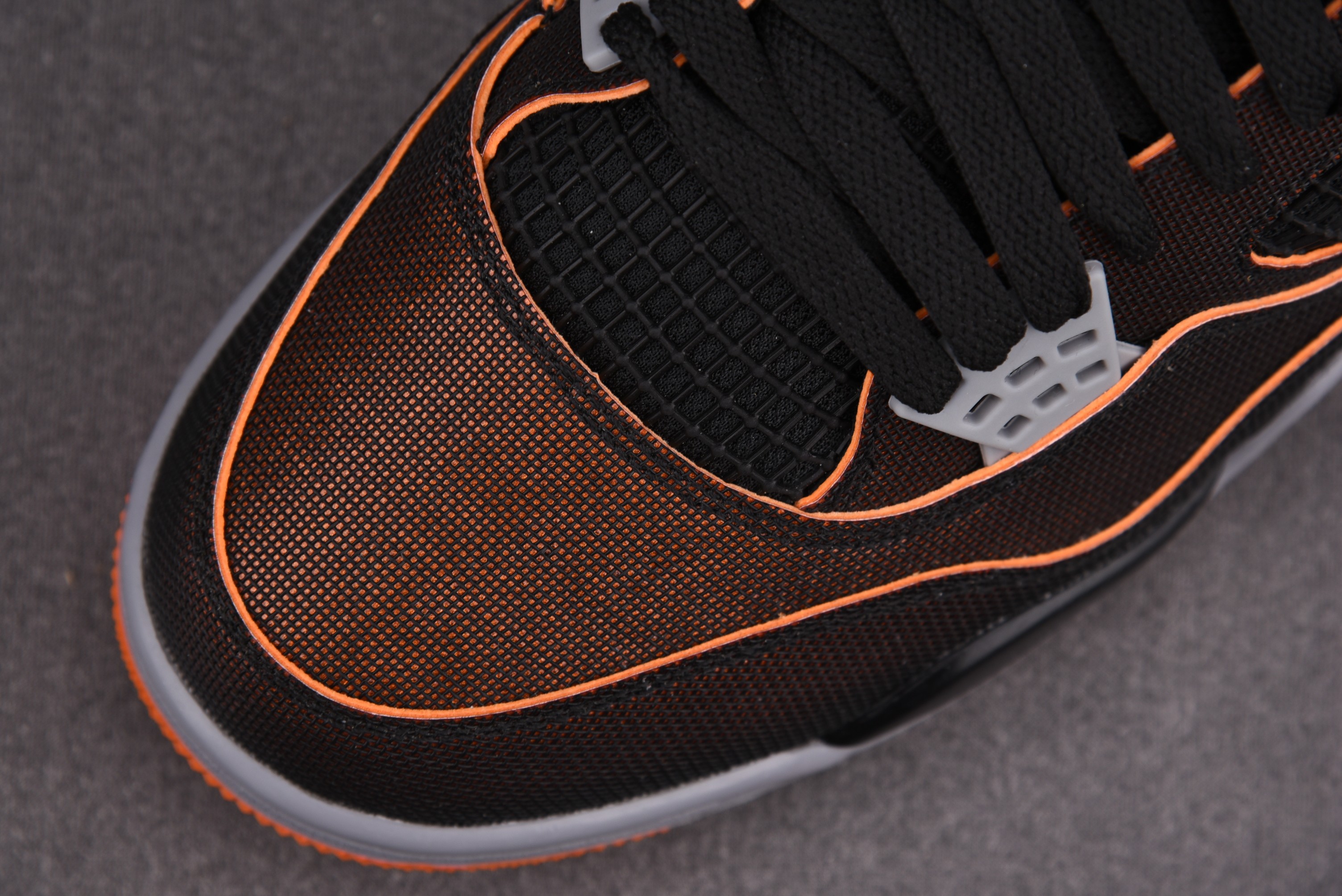 Jordan 4 Retro Starfish (Women Size!!)