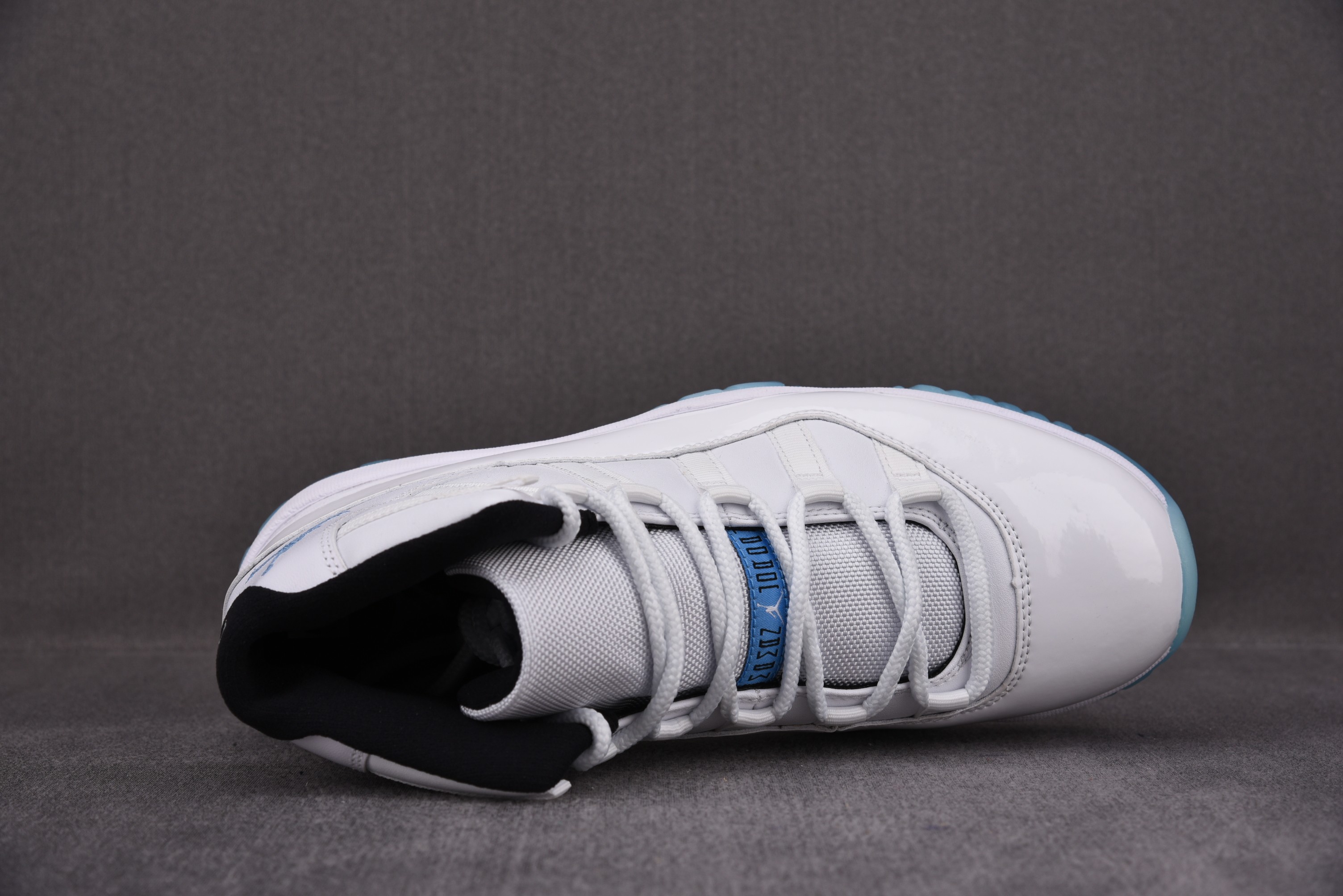 Jordan 11 Retro Legend Blue (2014)