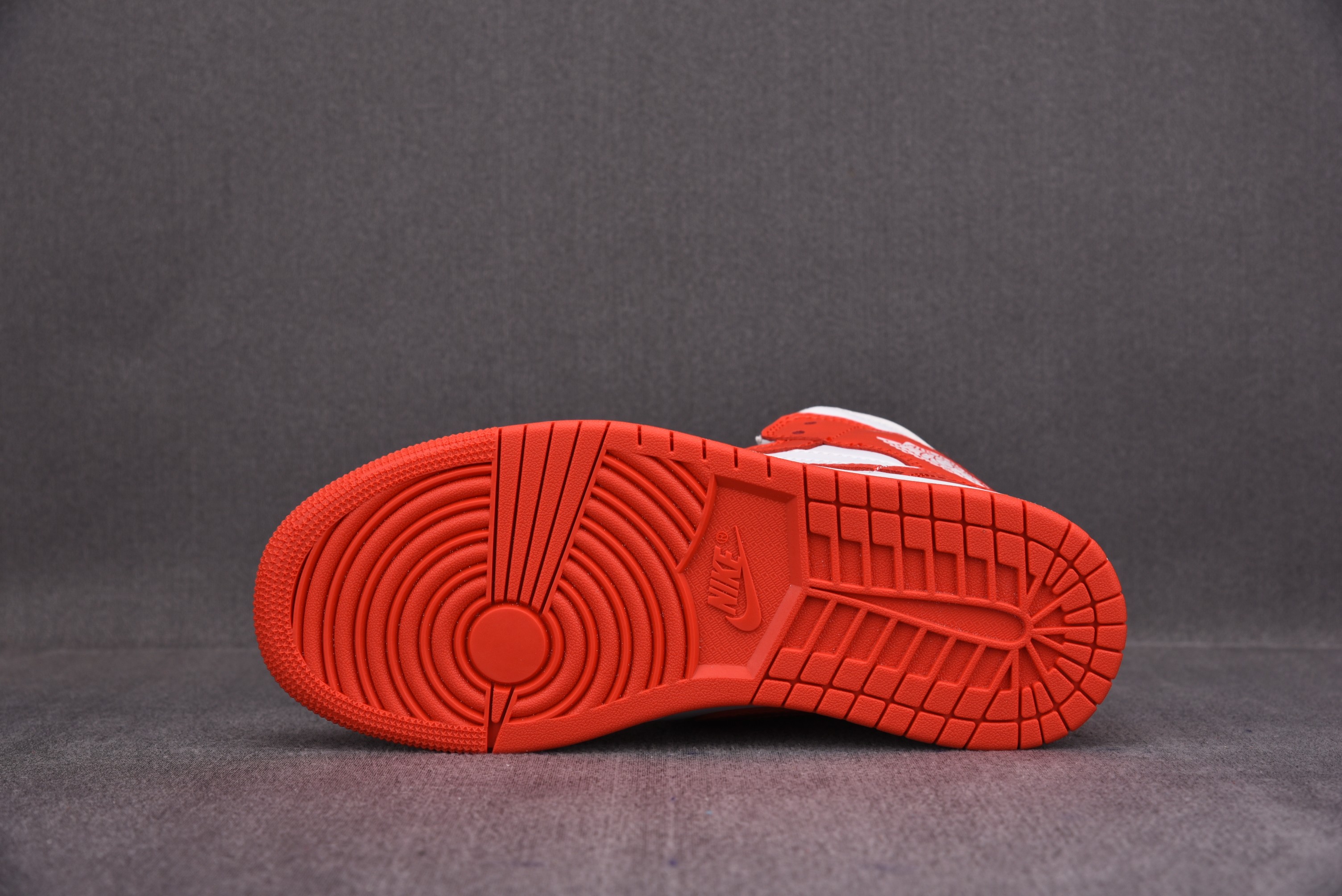 Jordan 1 Mid Syracuse (Women Size!!)