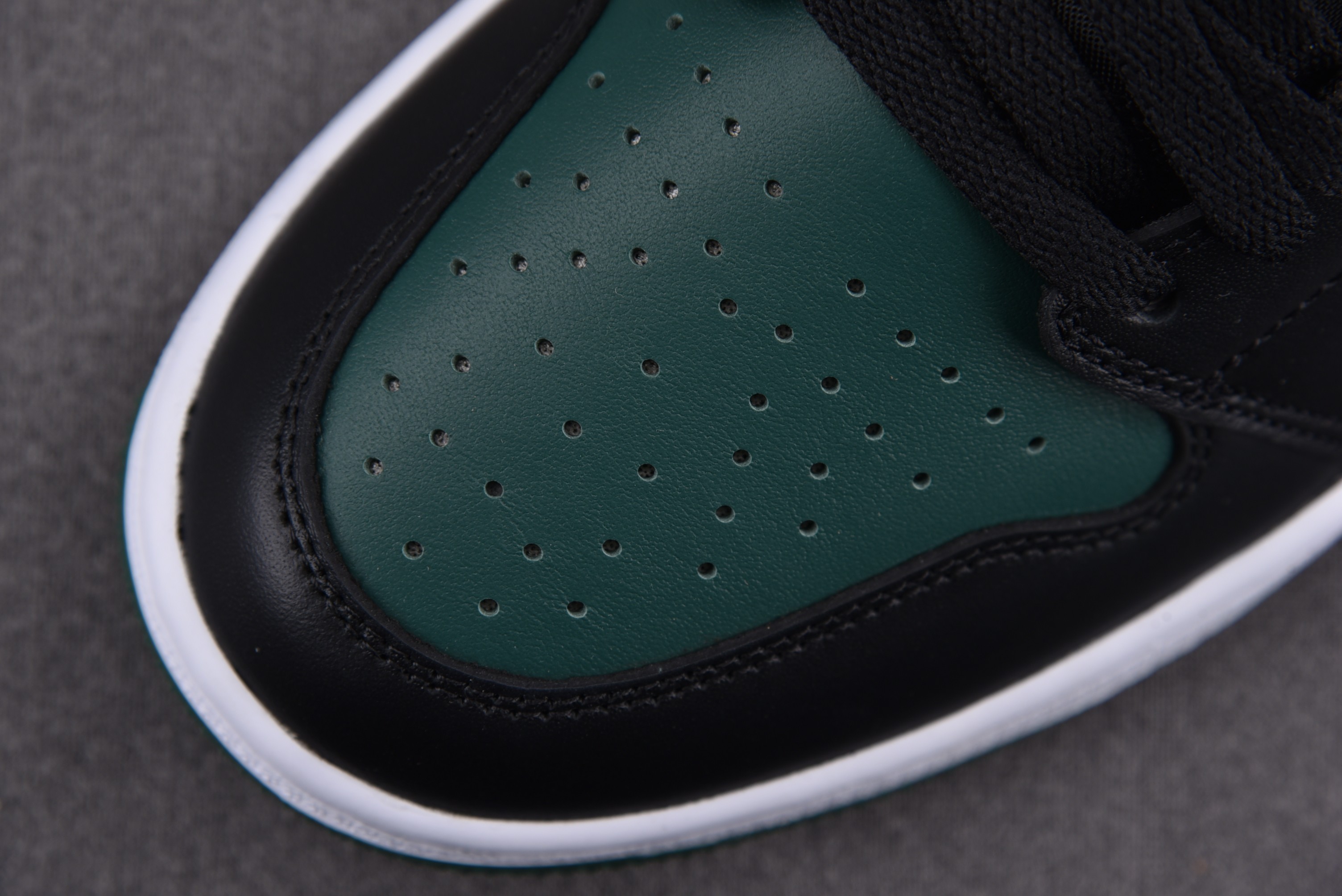 Air Jordan 1 Low Golf Noble Green