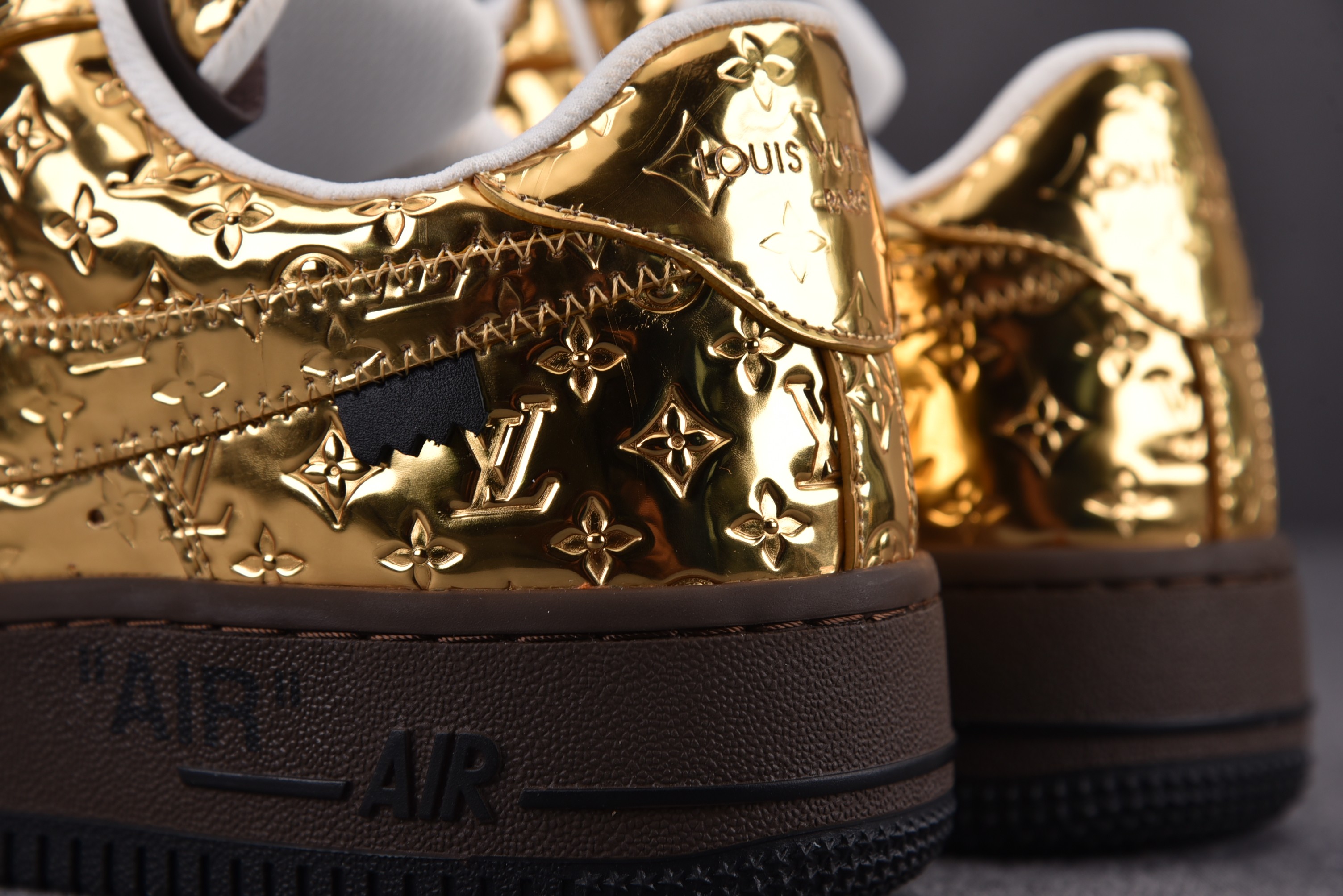 Nike Air Force 1 Low Louis Vuitton Gloden (Be careful about the size!!)