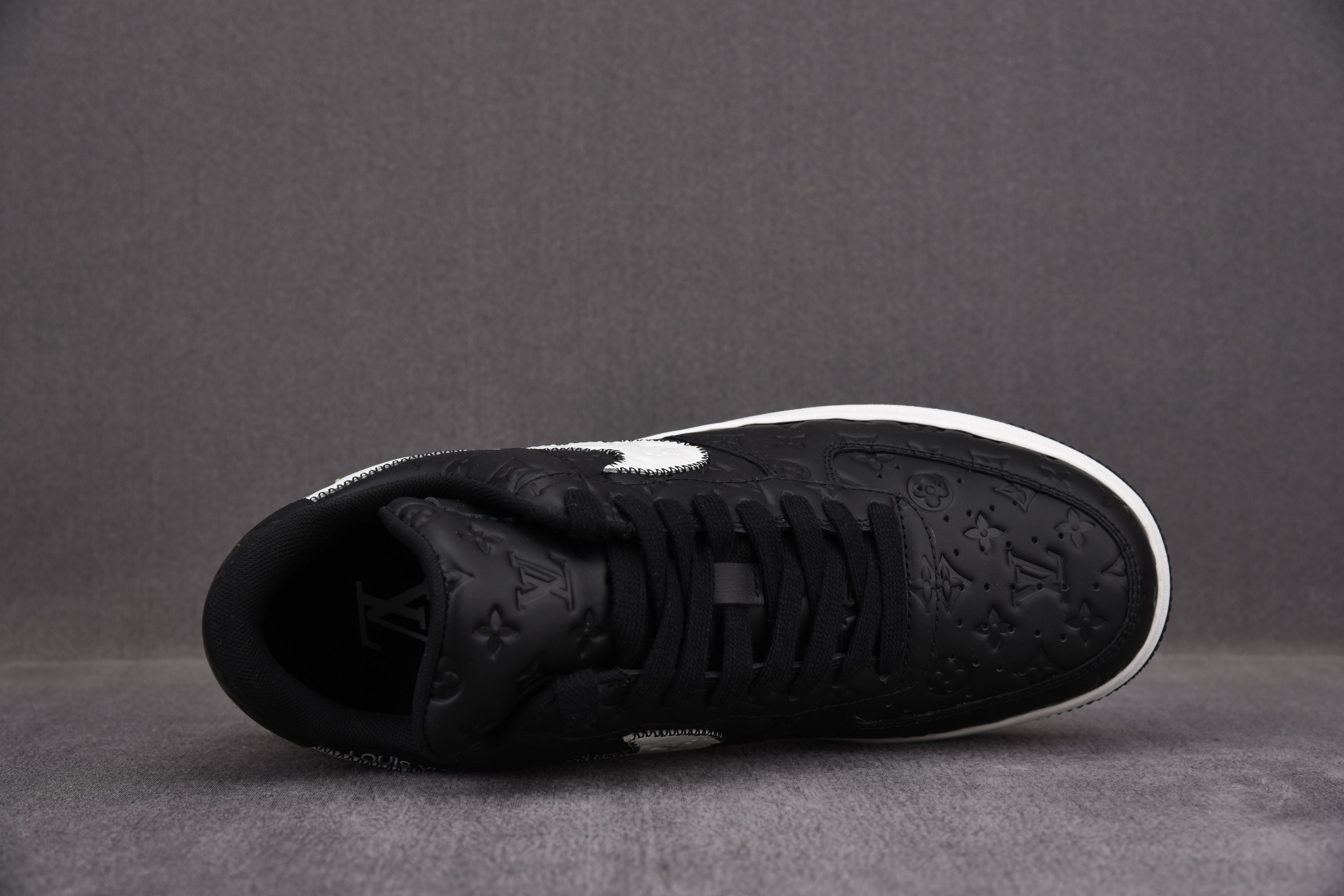 Nike Air Force 1 Low Louis Vuitton Dark White (Be careful about the size!!)