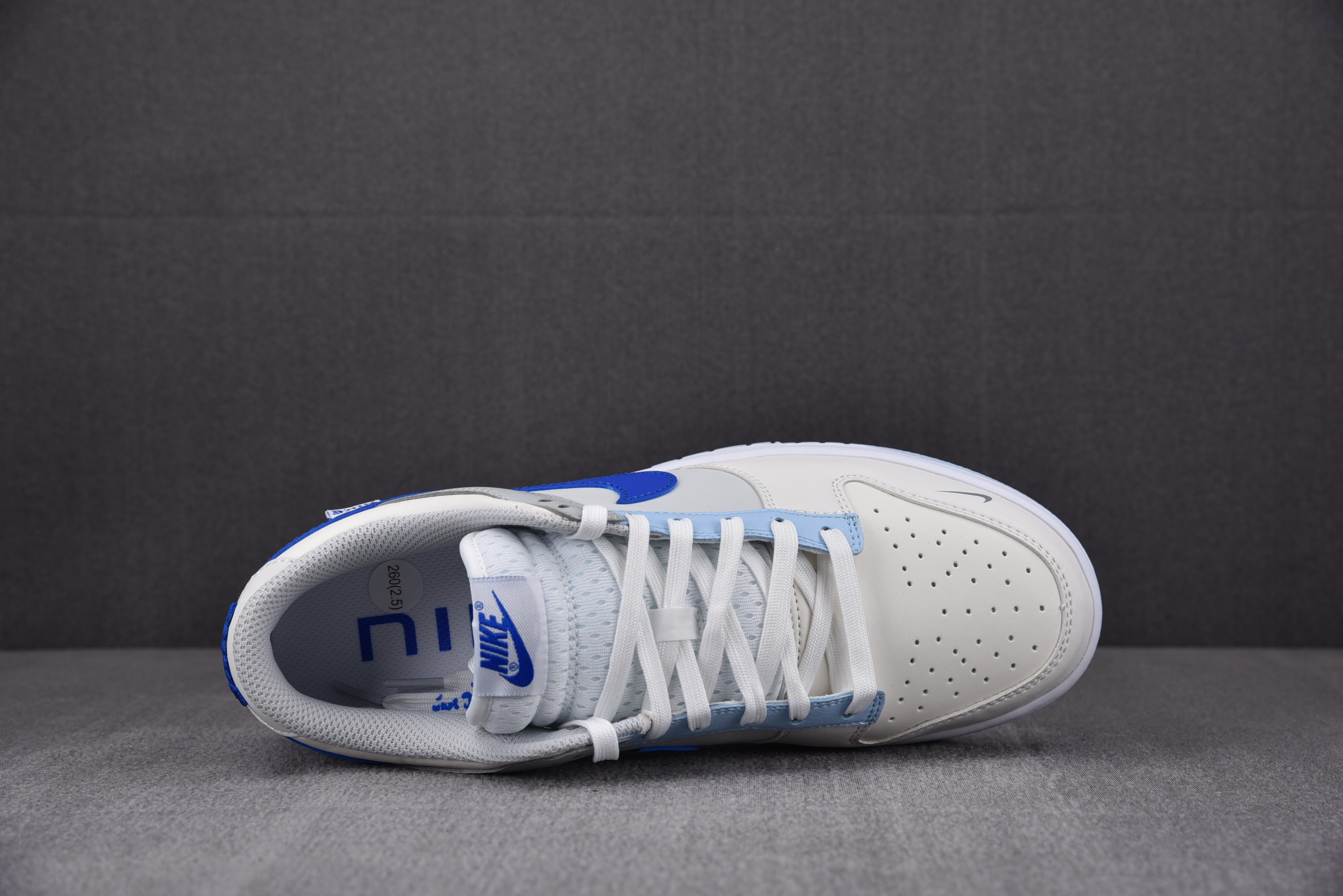 Nike Dunk Low Ivory Hyper Royal