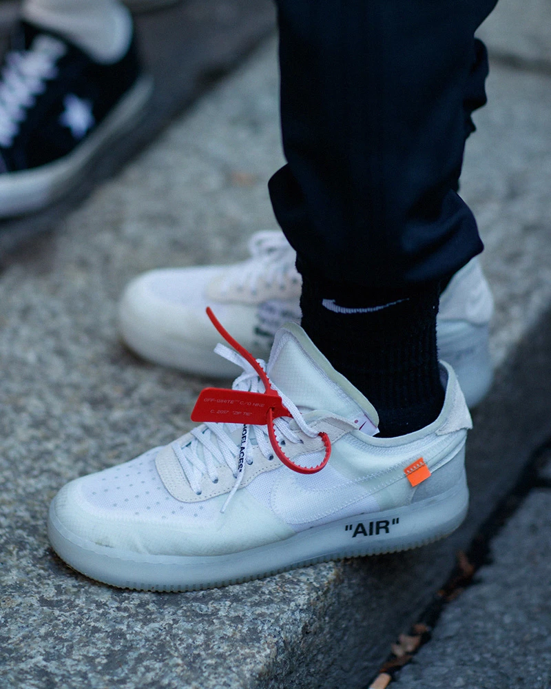 Air Force 1 Low   (with Brown   Box)