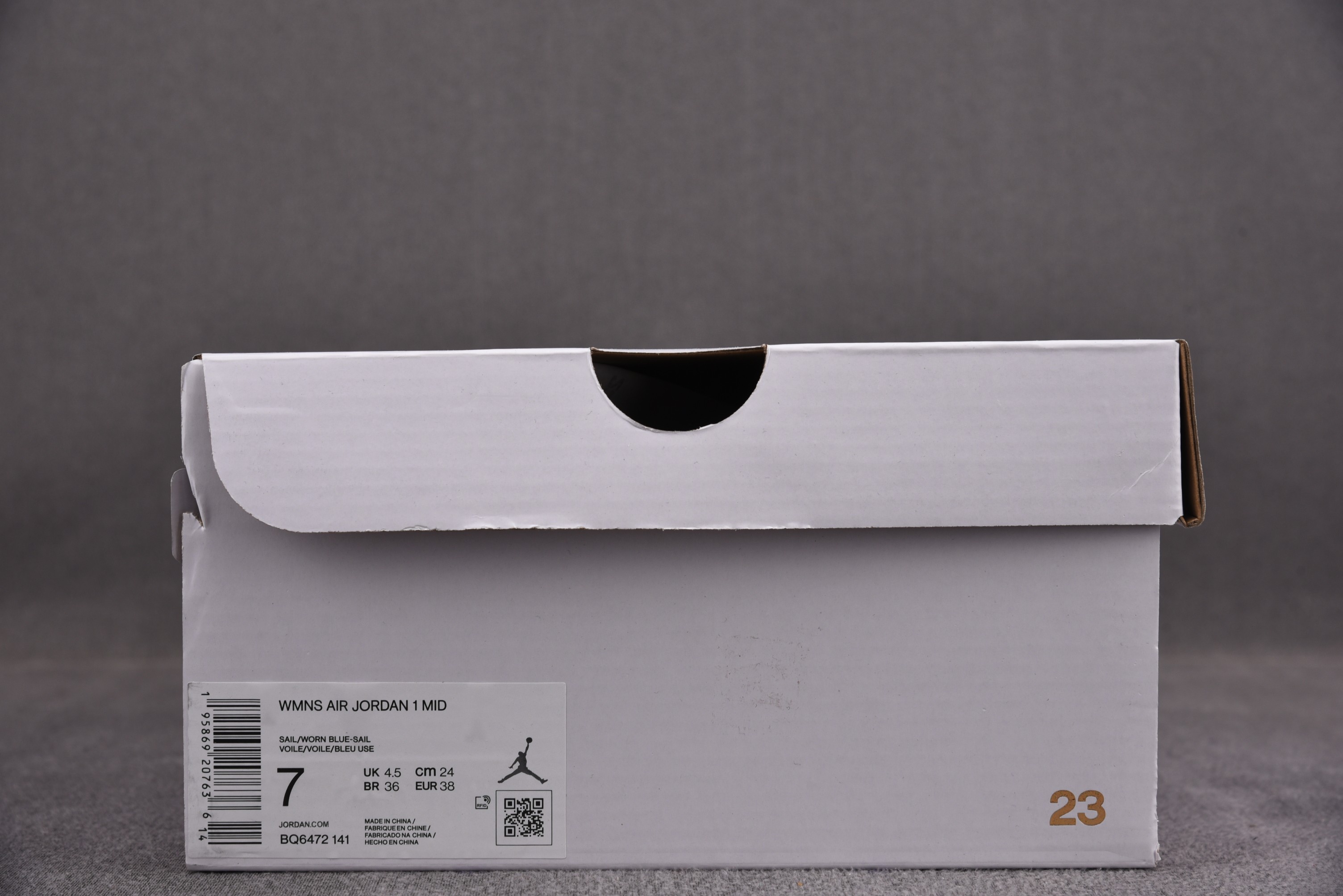 Jordan 1 Mid UNC (Women Size!!)