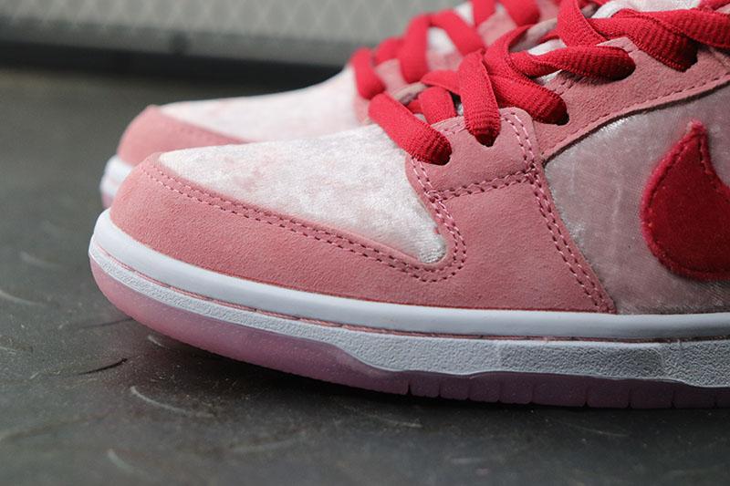SB Dunk Low x StrangeLove (Special Box)