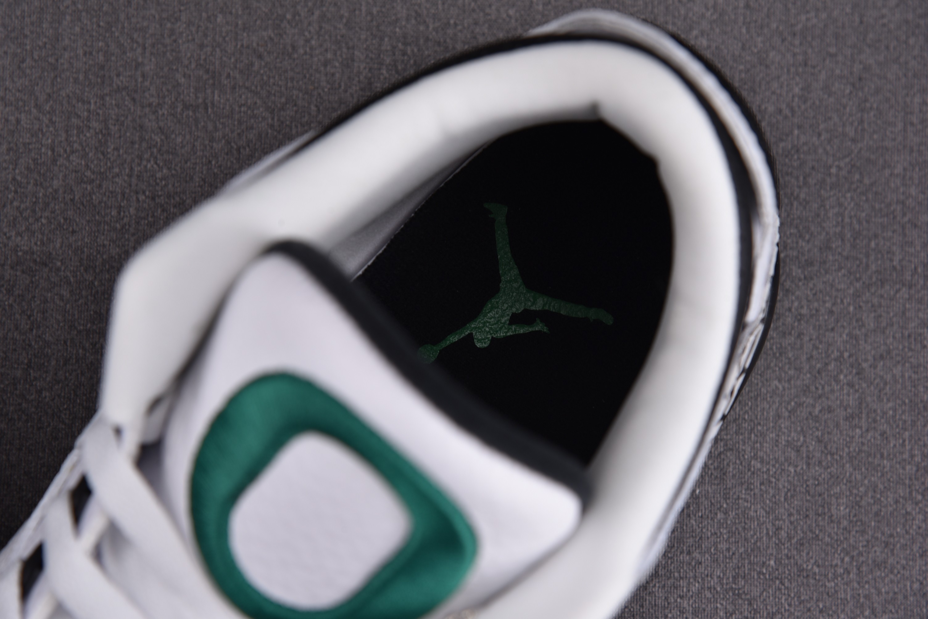 Jordan 3 Retro Oregon Ducks Pit Crew White