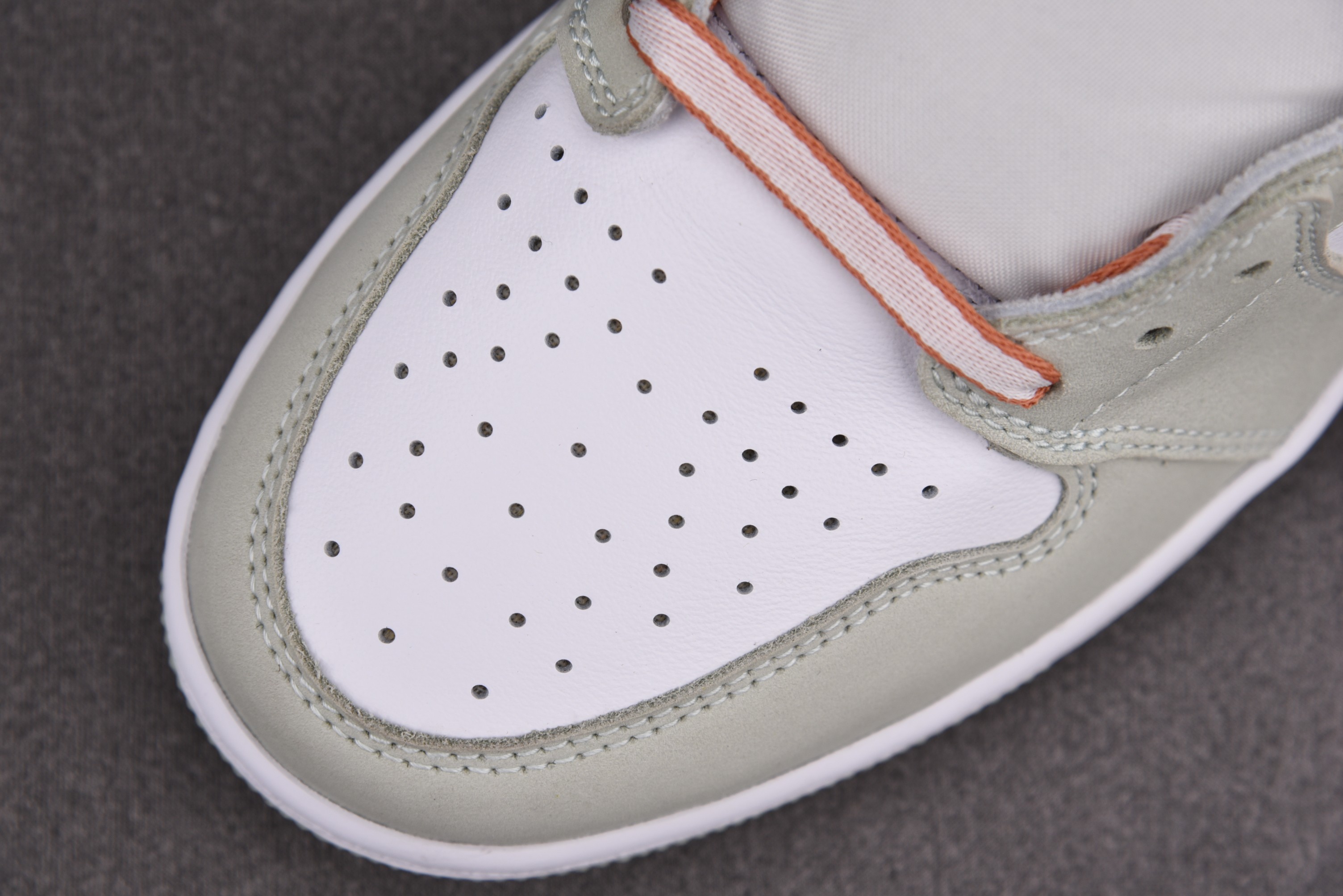 Jordan 1 High OG Seafoam (Women Size!!)