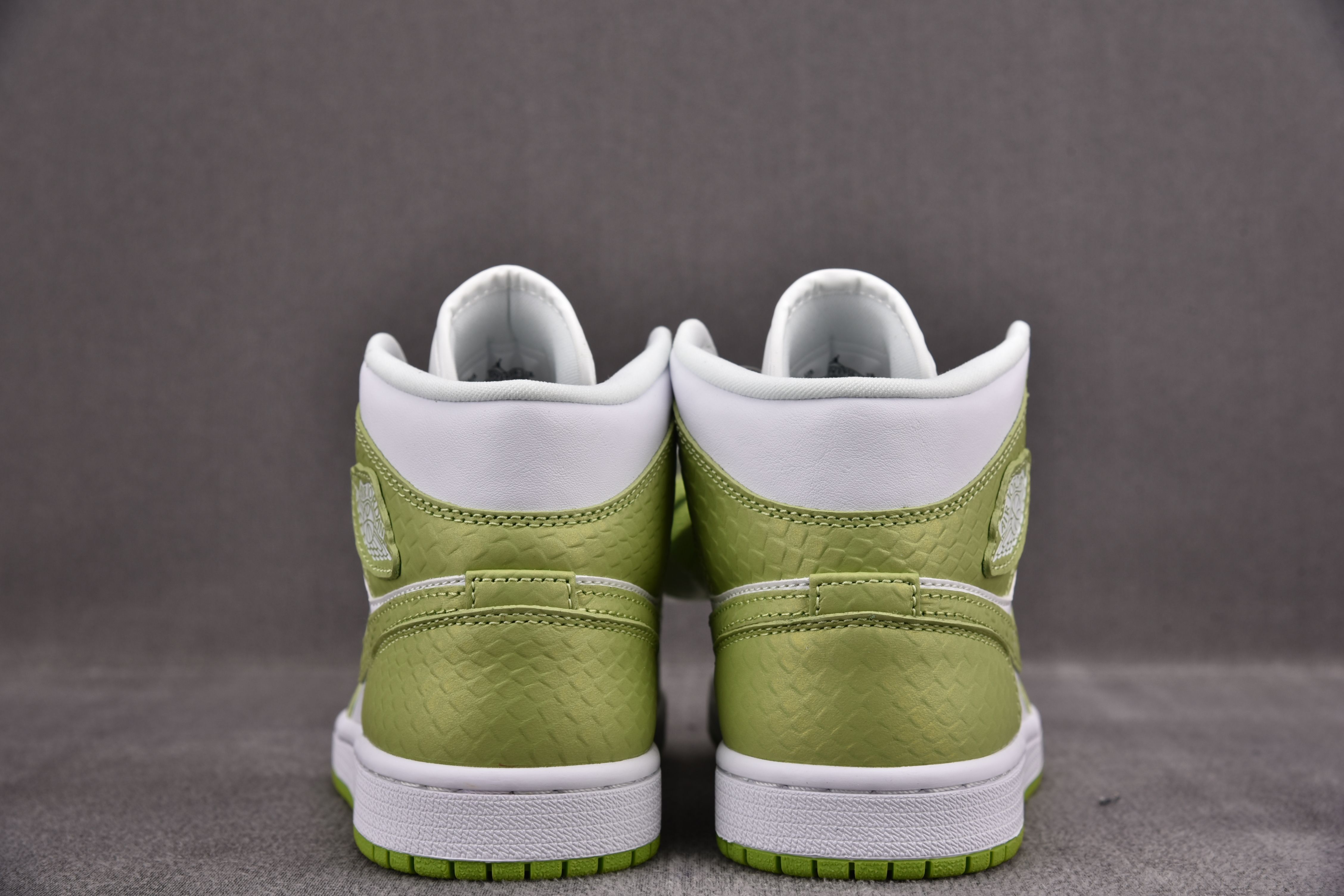 Jordan 1 Mid Green Python (Women Size!!)