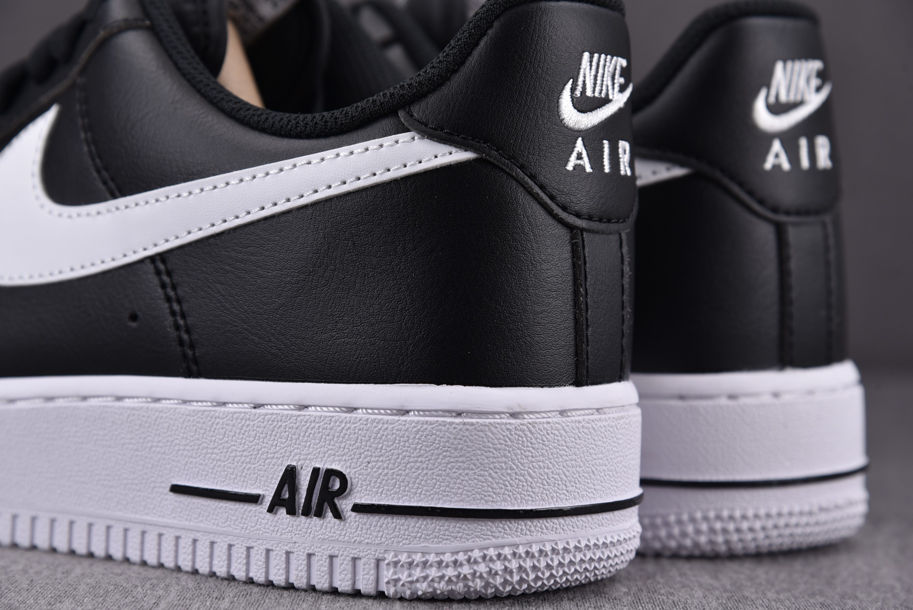 Nike Air Force 1 Low '07 Black