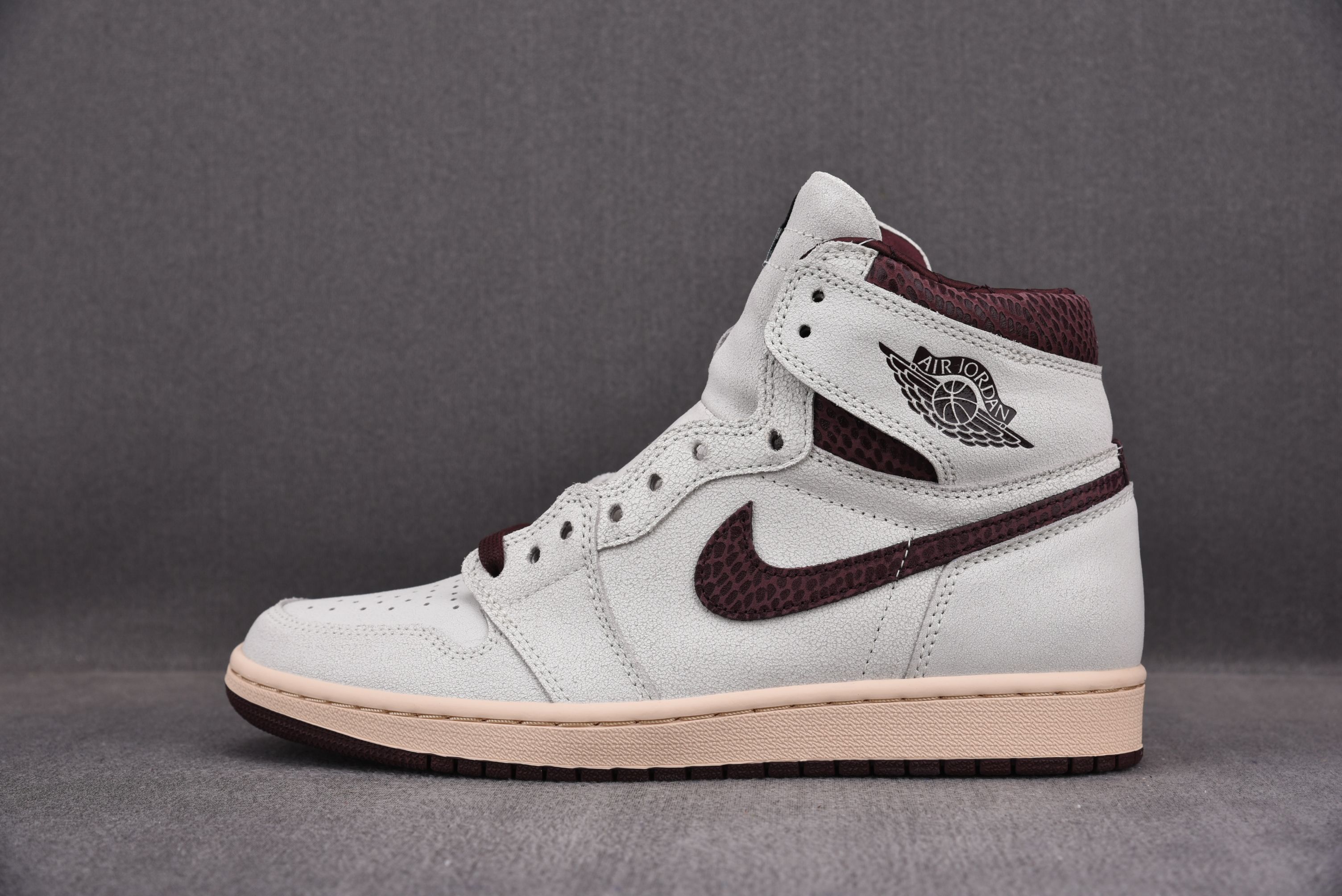 Jordan 1 Retro High OG A Ma Maniére