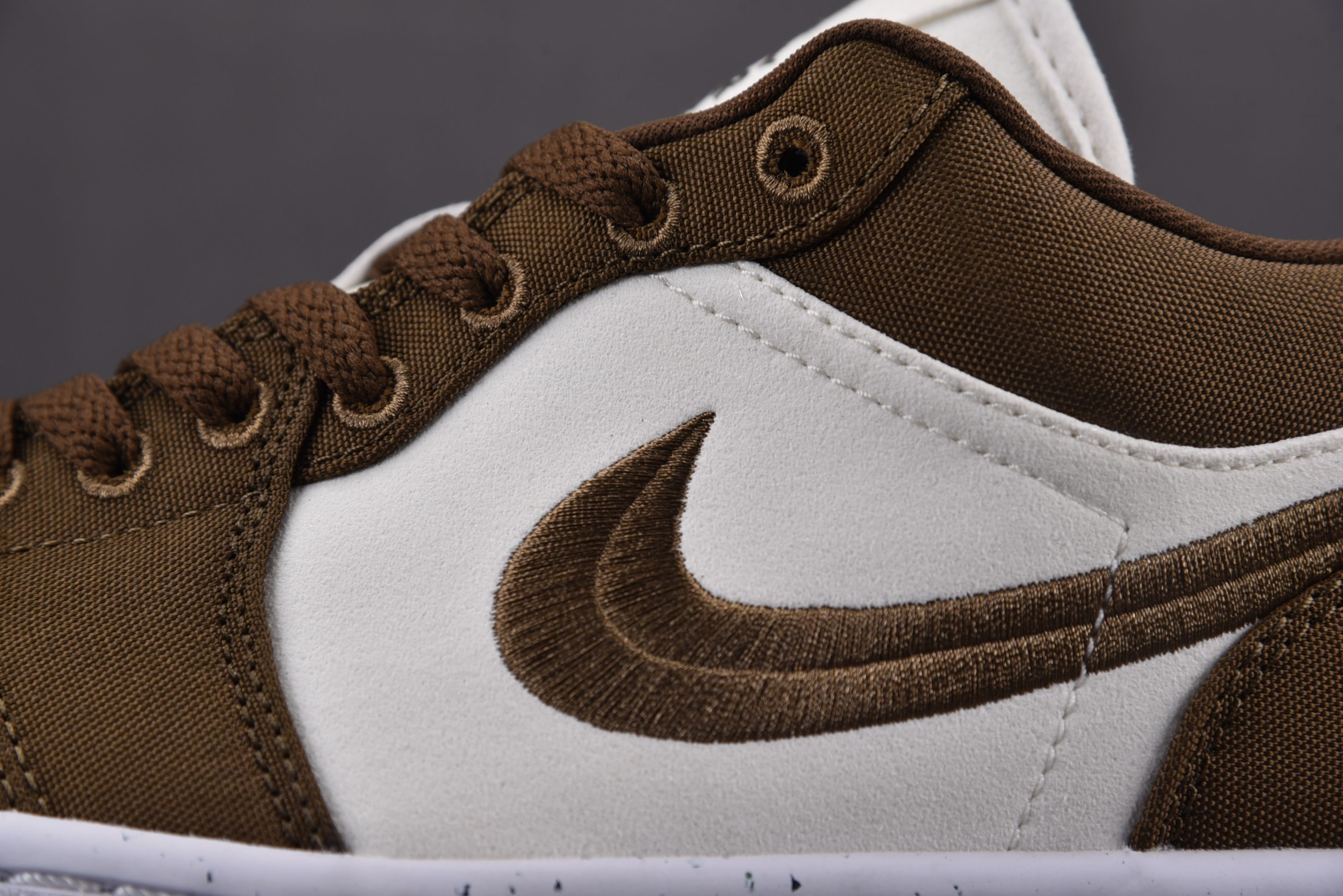 Jordan 1 Low SE Light Olive (Women Size!!)