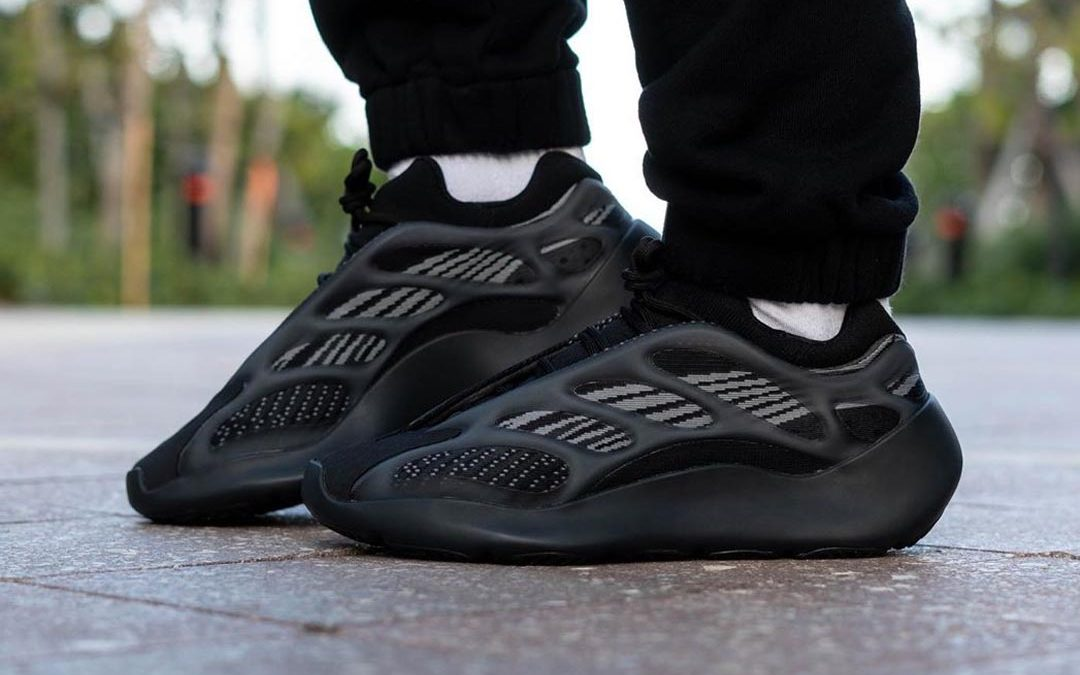 Adidas Yeezy 700 V3 Alvah
