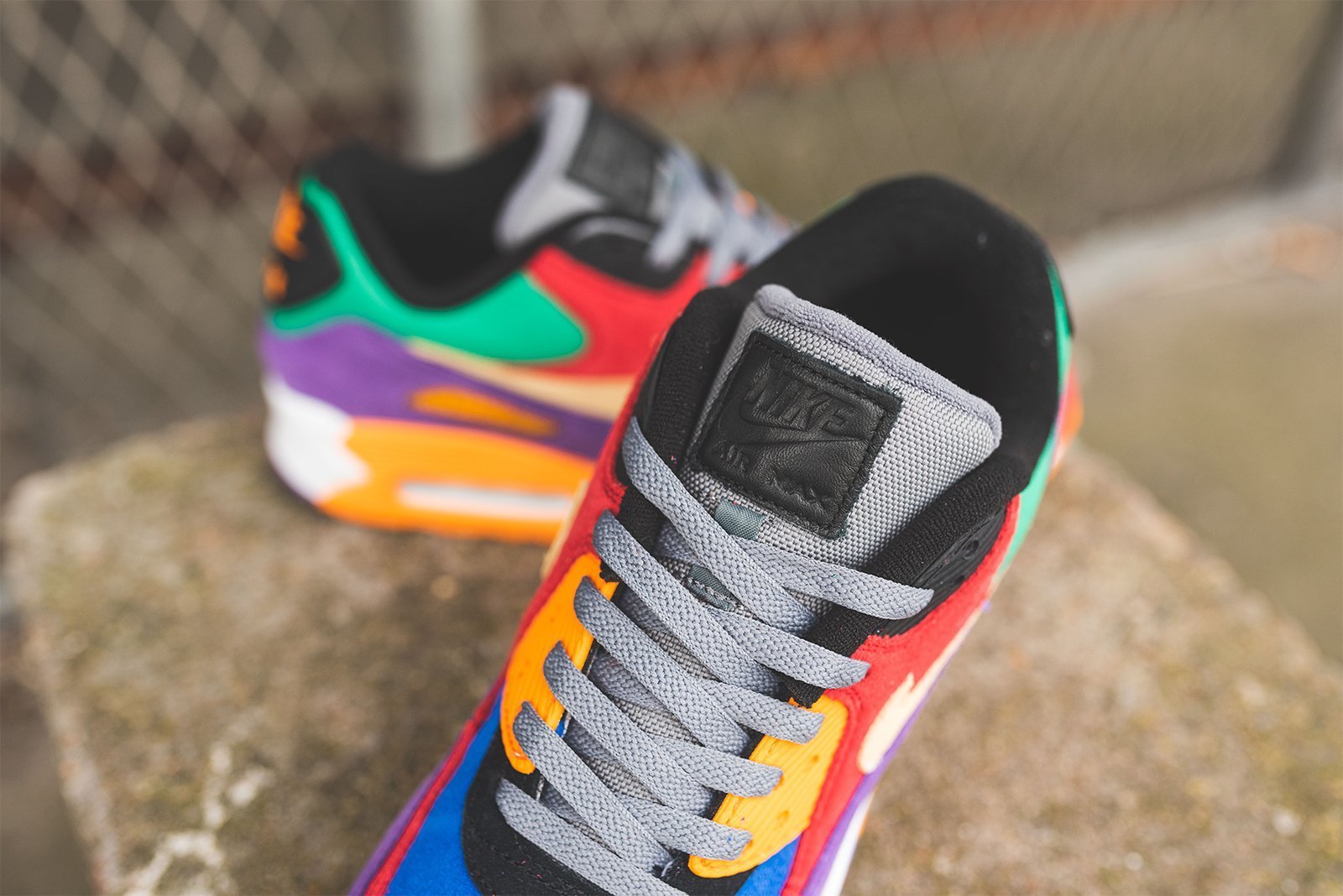 NIKE AIR MAX 90 QS