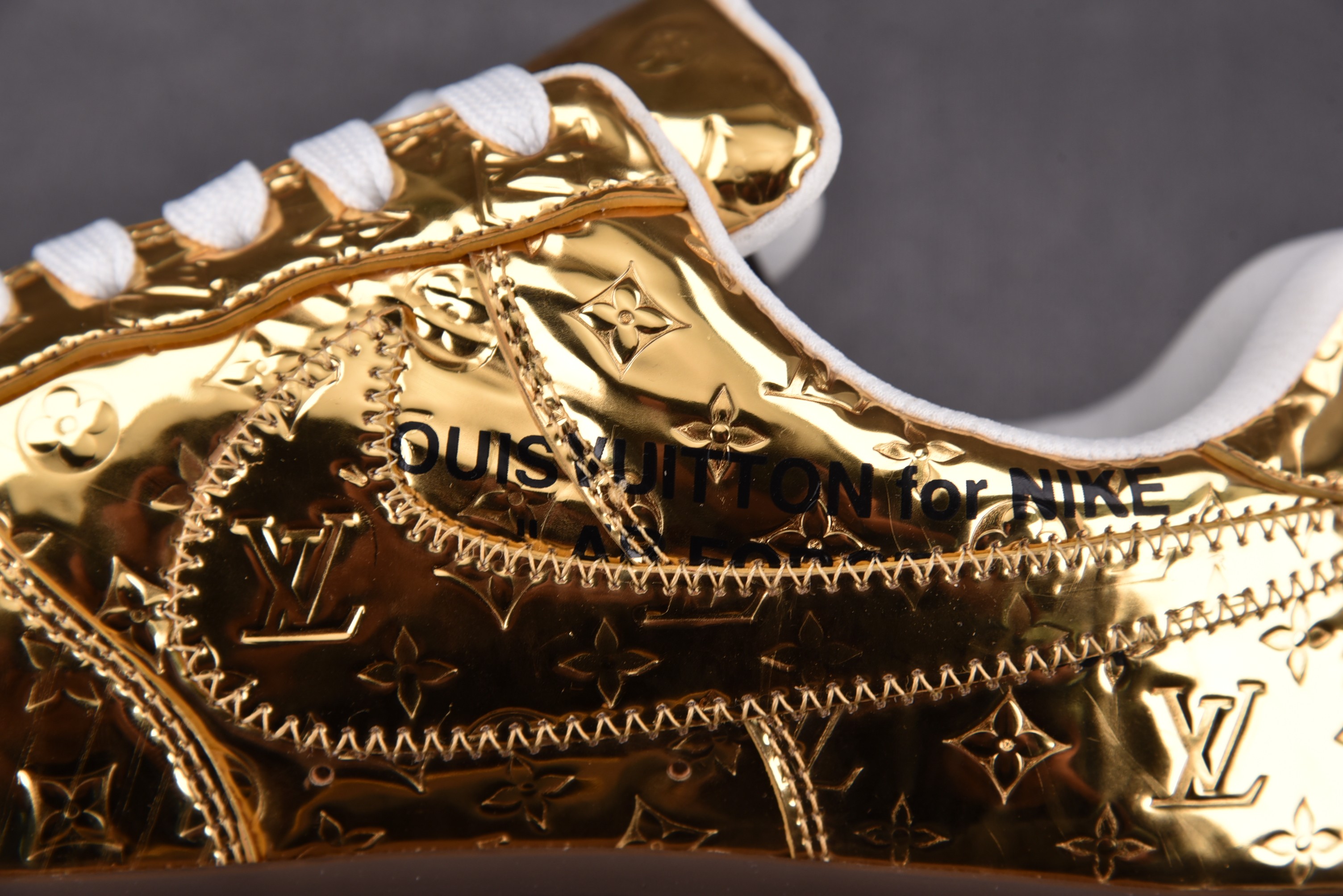 Nike Air Force 1 Low Louis Vuitton Gloden (Be careful about the size!!)