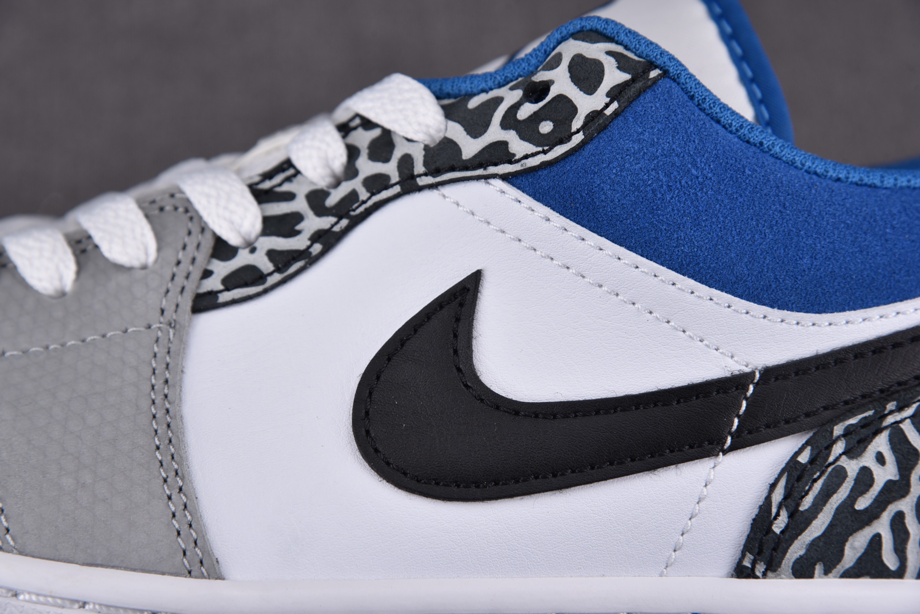 Jordan 1 Low SE True Blue