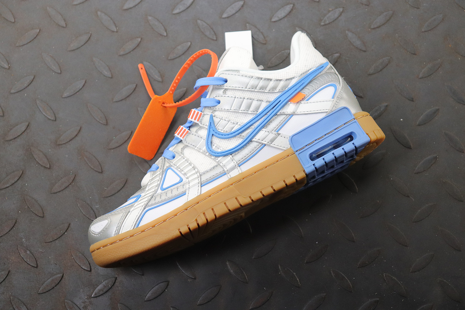 Nike Air Rubber Dunk   UNC
