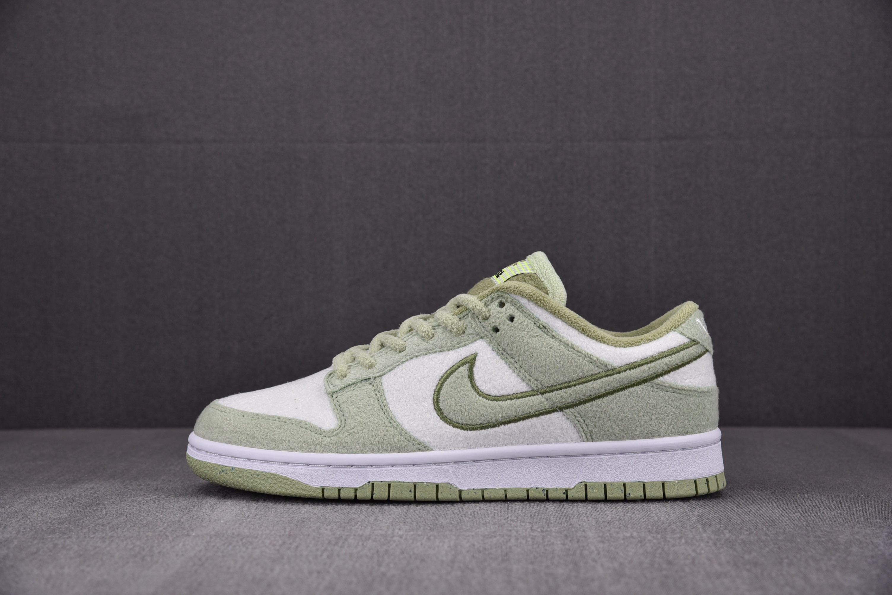 Nike Dunk Low SE Fleece Pack Honeydew (Women Size!!)