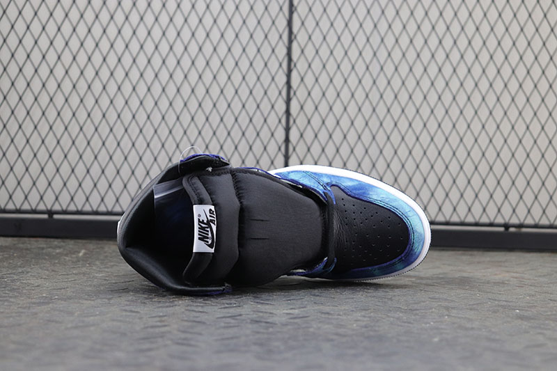 Jordan 1 Retro High Tie Dye (WOMEN SIZE!!)