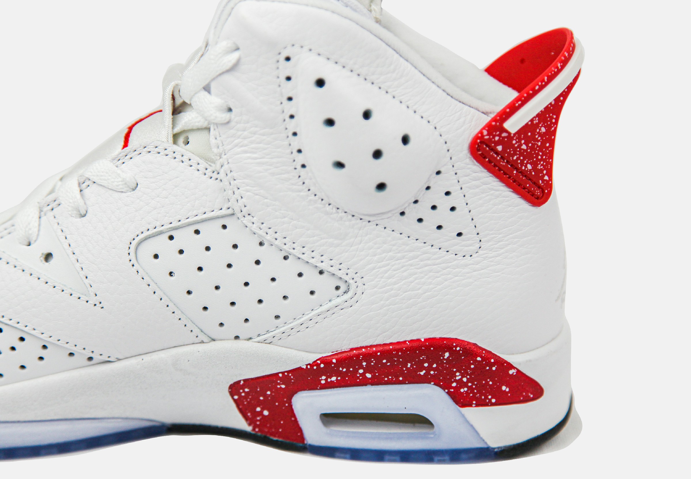 Jordan 6 Red Oreo